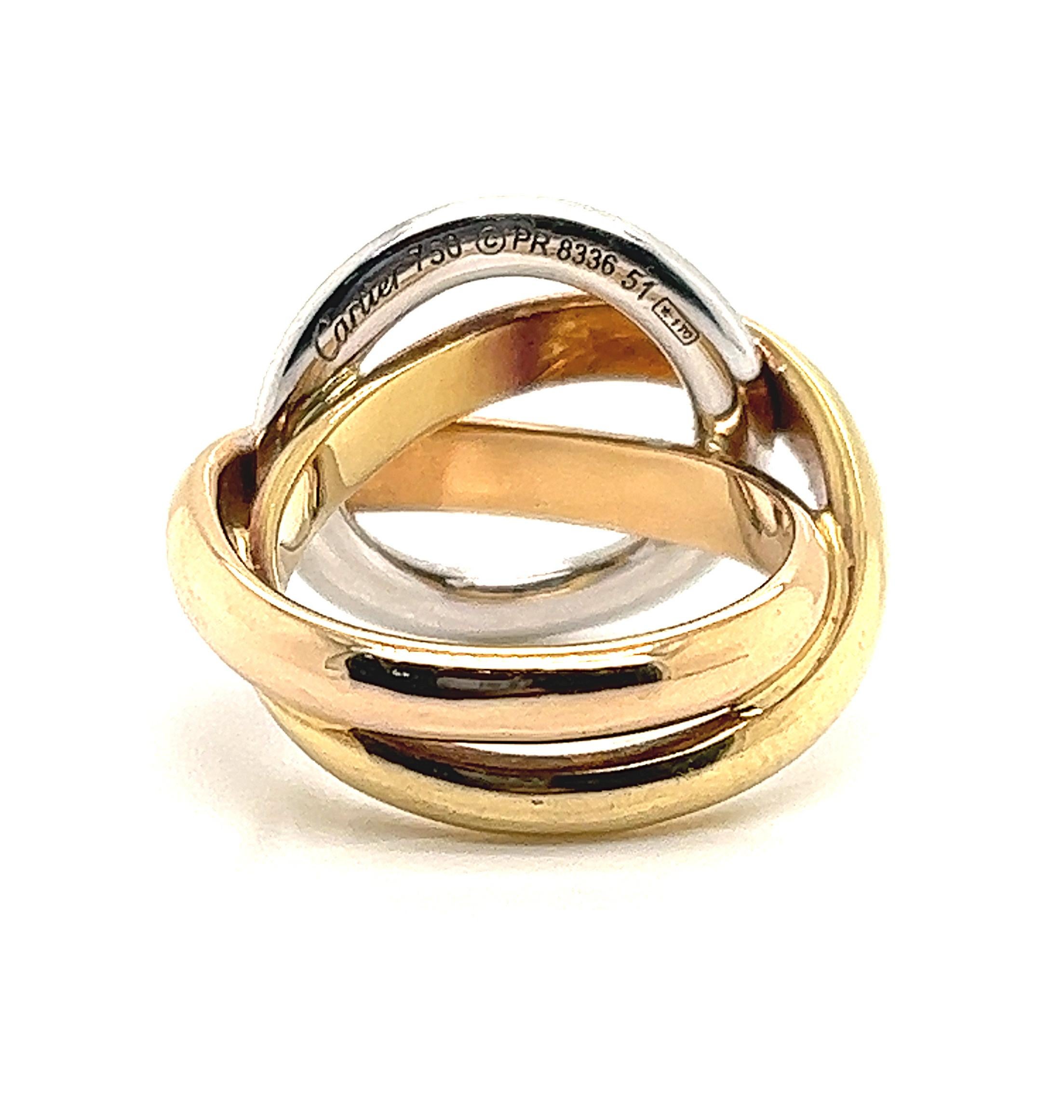 Taille ronde Cartier Bague Trinity Crash en or blanc, jaune et rose 18 carats en vente