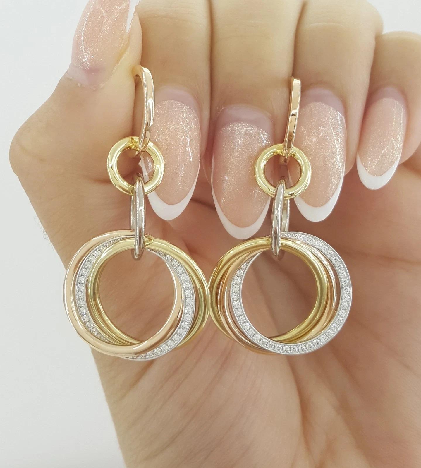 Donna Orecchini a goccia con pavé di diamanti Cartier Trinity Crash in vendita