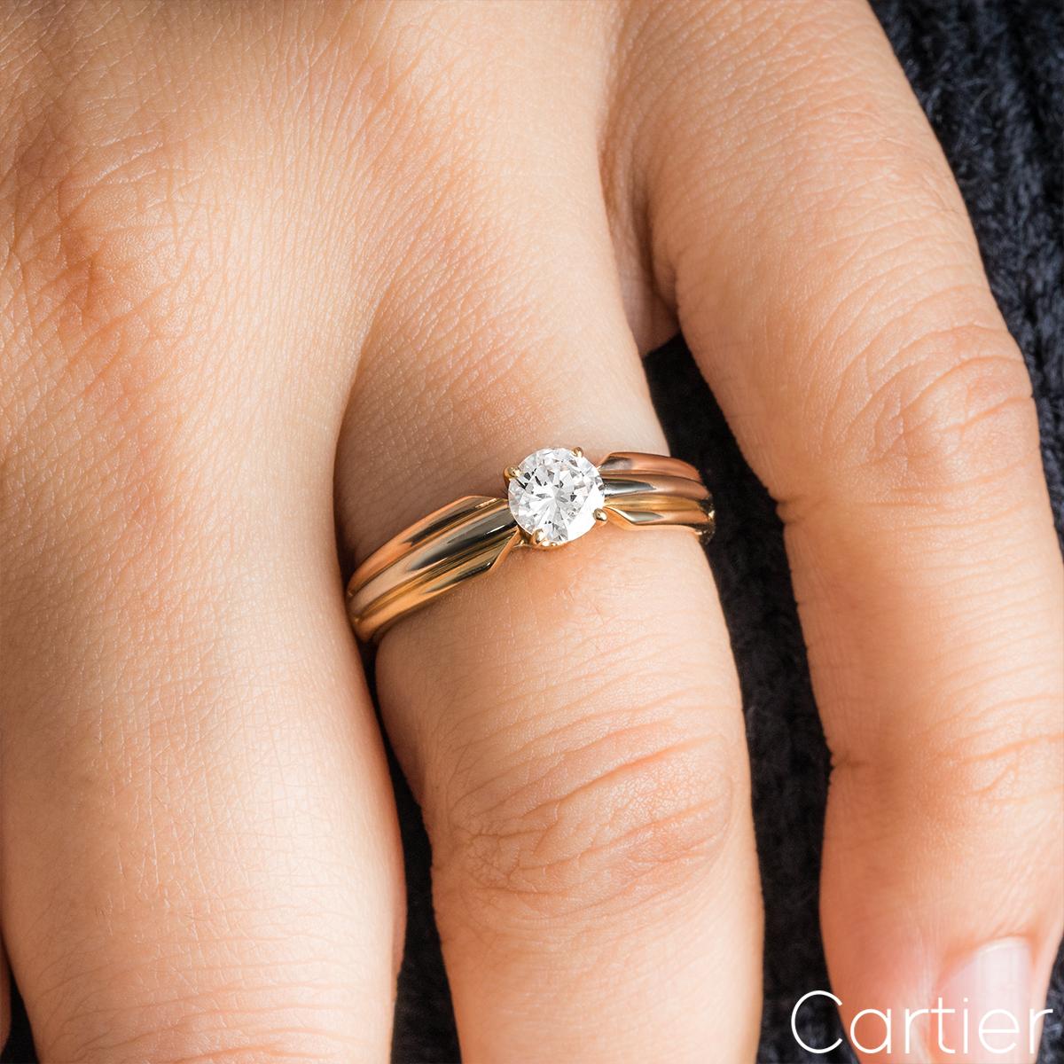 Cartier Trinity de Cartier Bague de fiançailles à diamants en vente 1