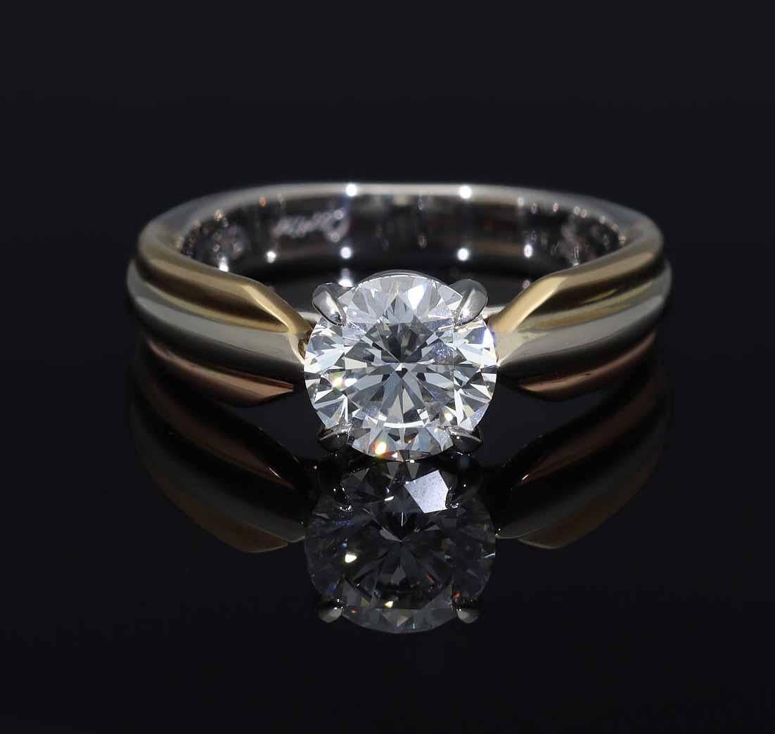 Cartier Trinity Diamond 1,02 carat G-VVS2 Bague en or jaune, blanc et rose 18 carats US 4 1/2 en vente 3