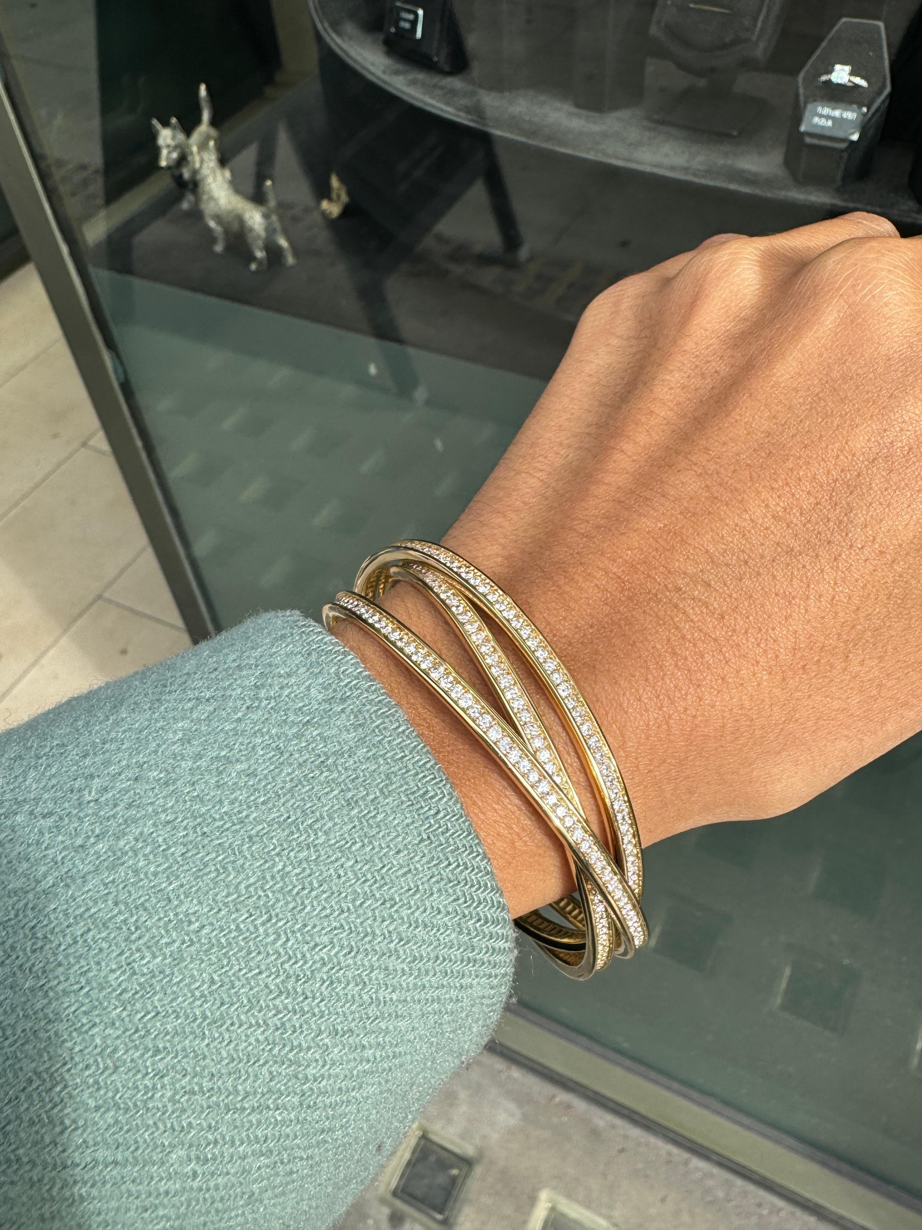Bracelet trinitaire en or jaune 18 carats et diamants de Cartier en vente 1