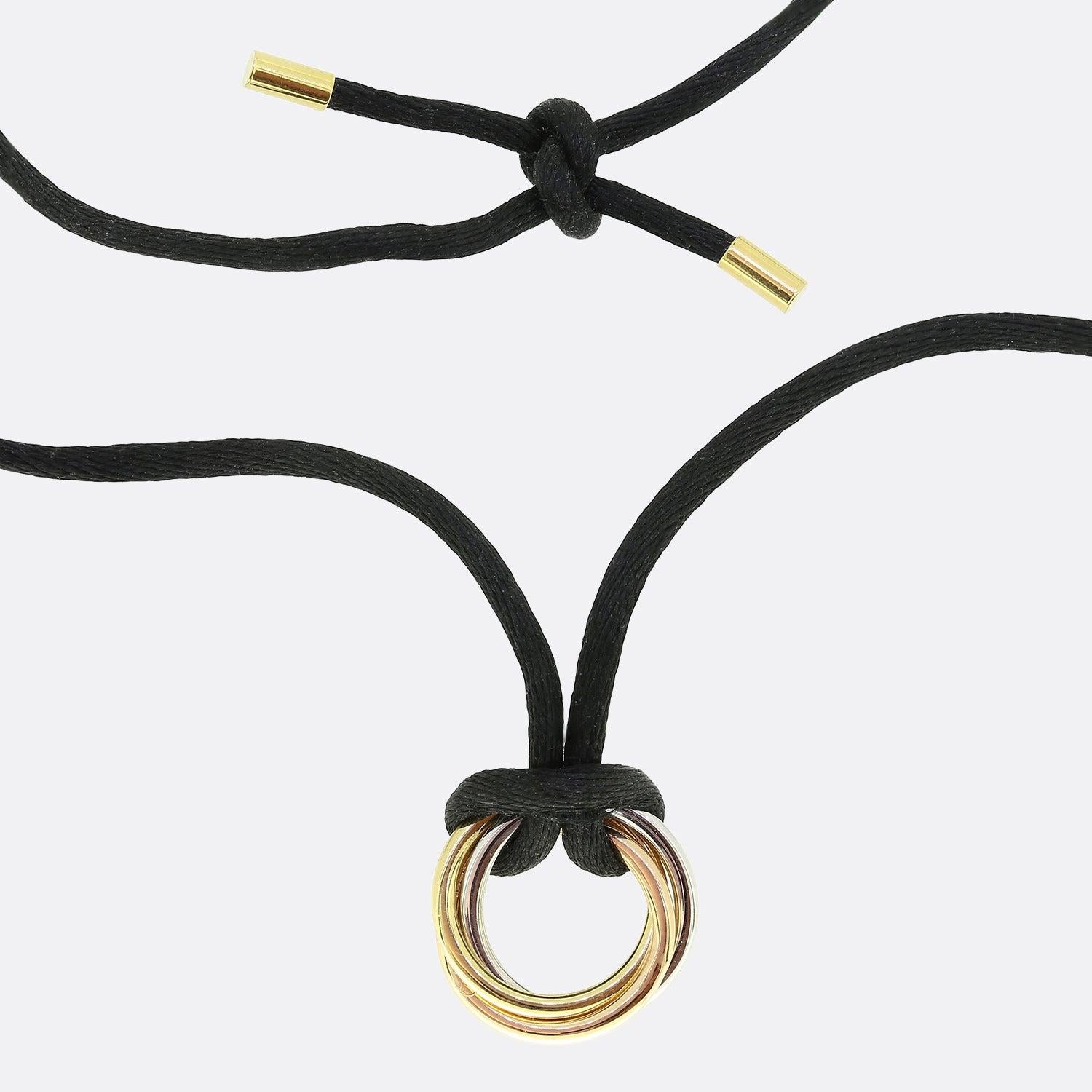 Taglio brillante Cartier Trinity Diamond - Collana in oro a tre tonalità con Corde in vendita