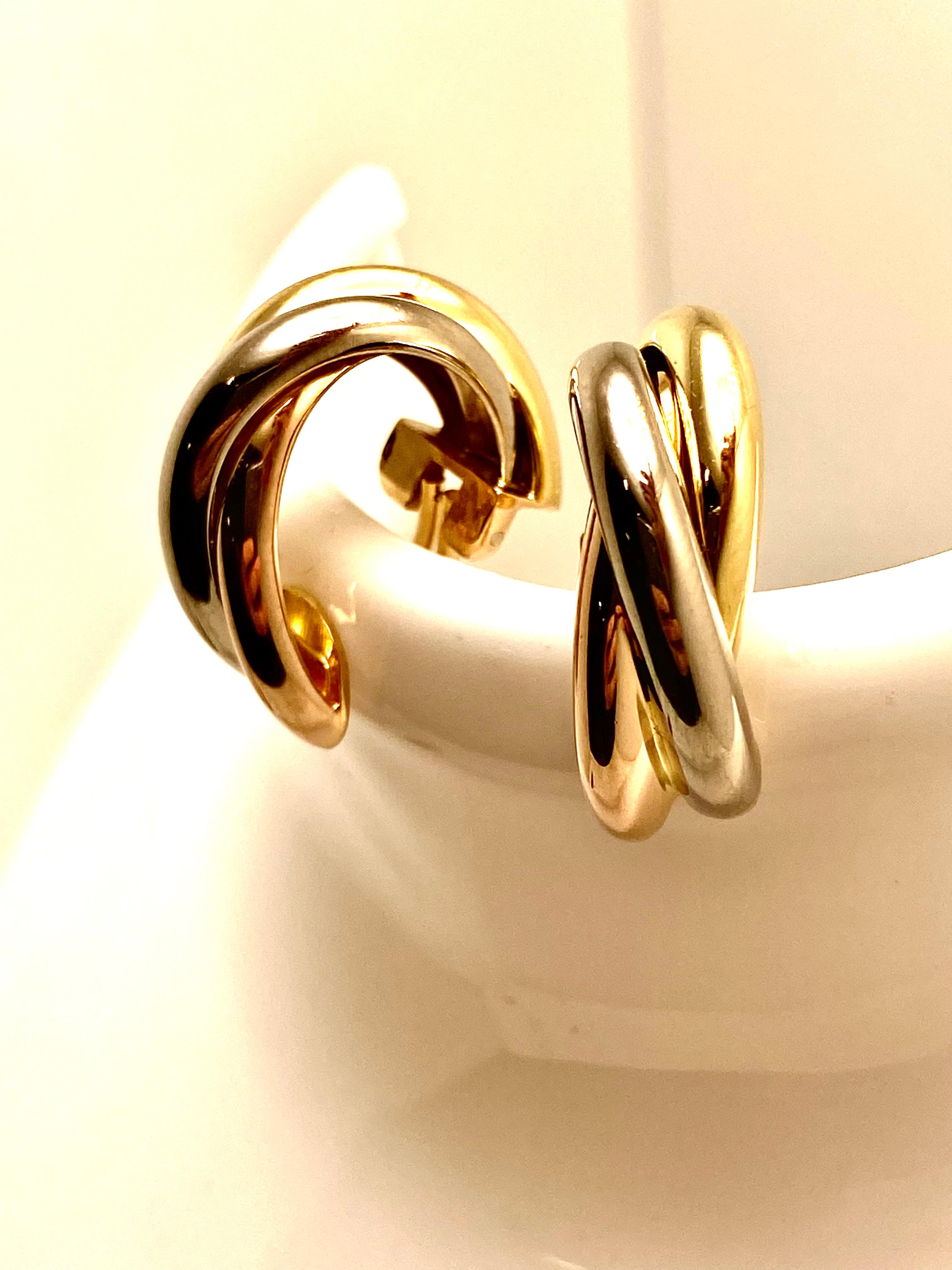 Boucles d'oreilles Trinité de Cartier en or jaune, blanc et rose 18 carats Neuf - En vente à Roma, IT