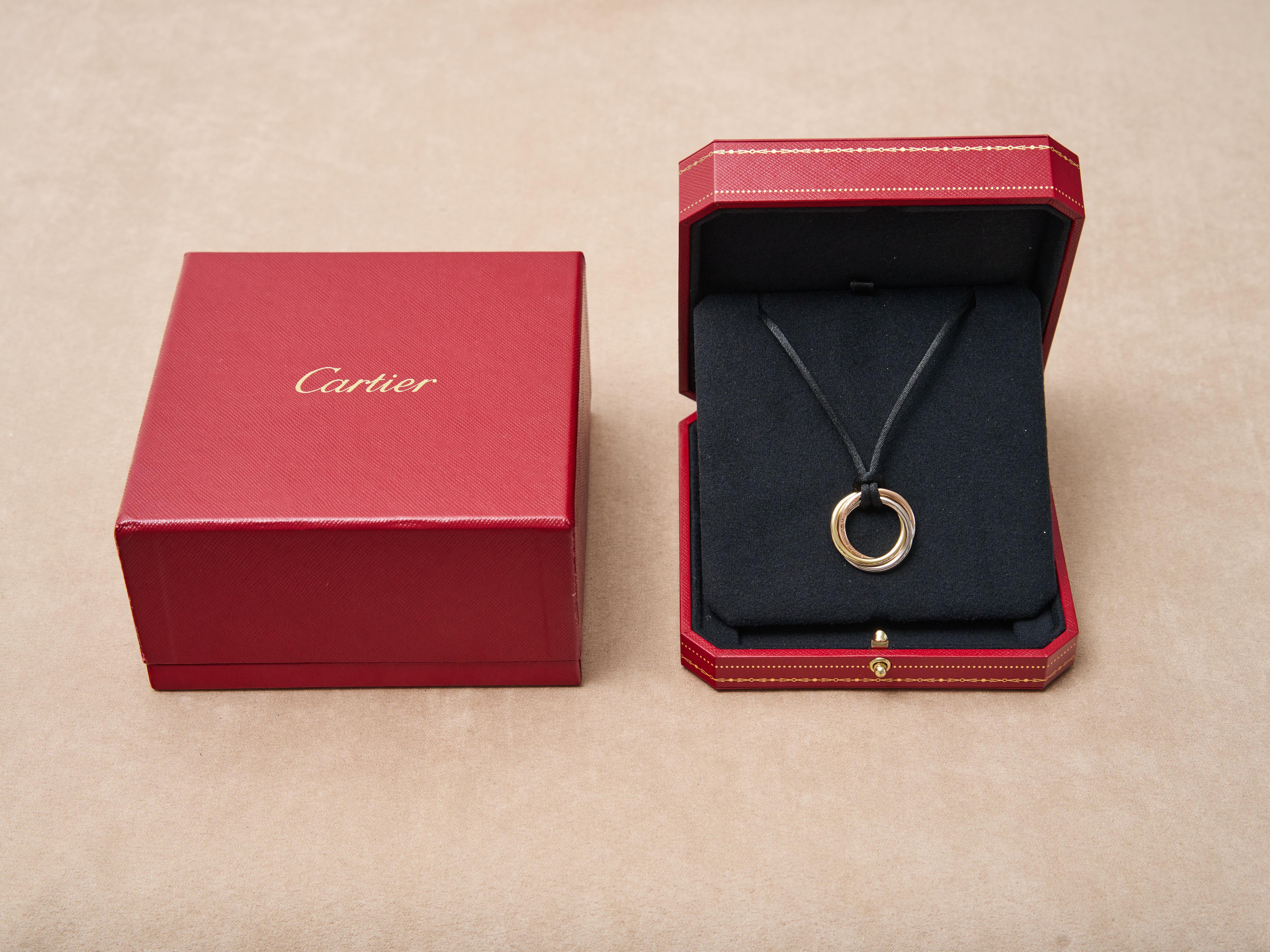 Cartier Trinity Collana d'oro di medie dimensioni su corda con scatola Immacolata in vendita 6