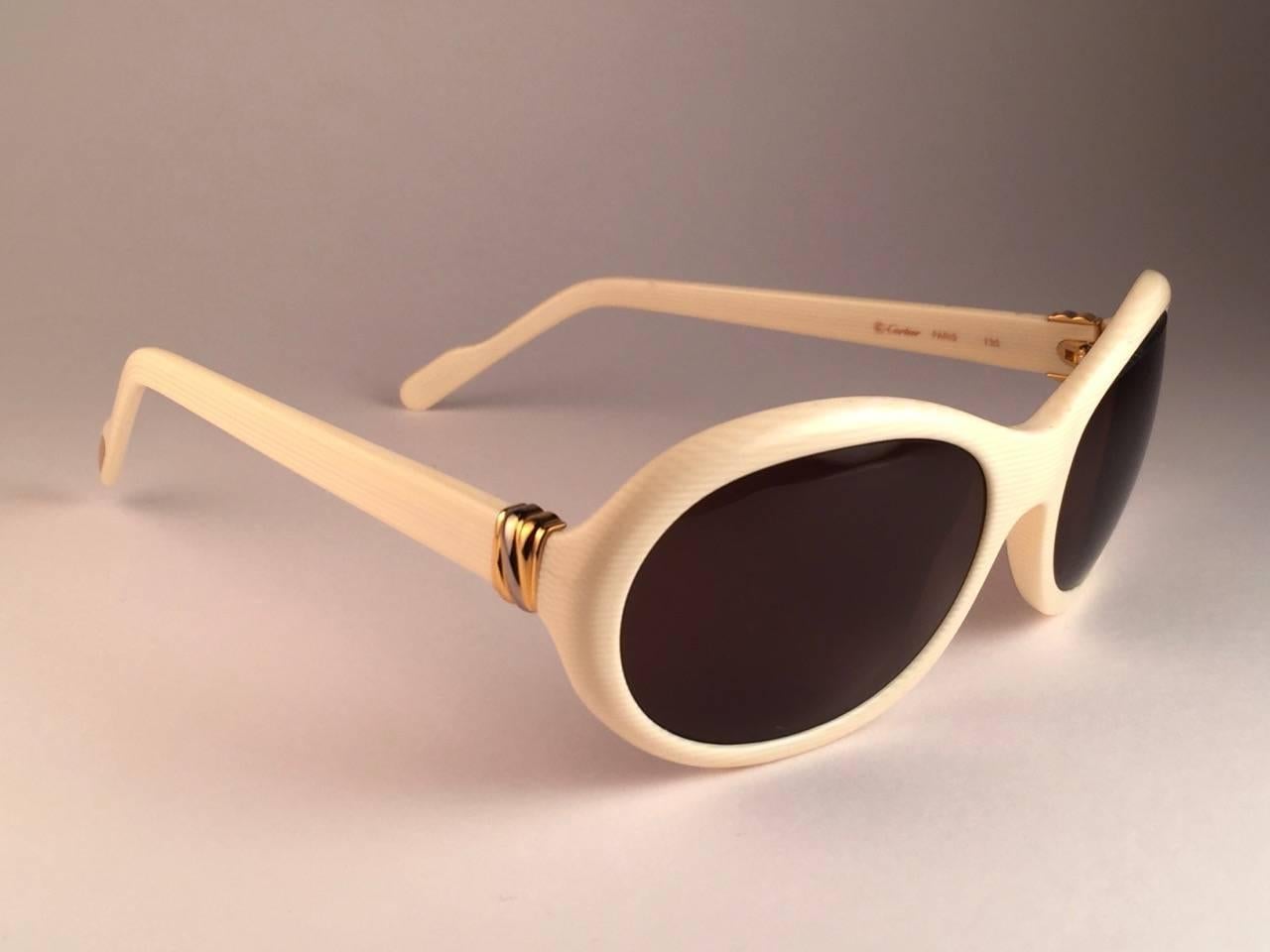 Black Cartier Trinity Oval Ivory 18k Gold Plated Accents 1990 Sunglasses France