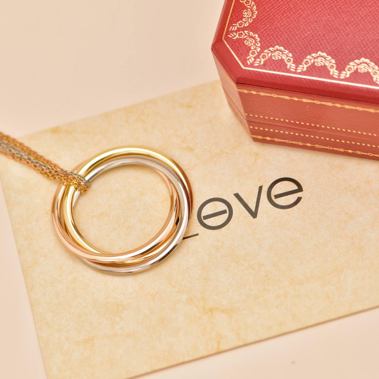 Cartier Trinity Panthère Diamant 18K Tri Colour Gold Anhänger Halskette Damen im Angebot