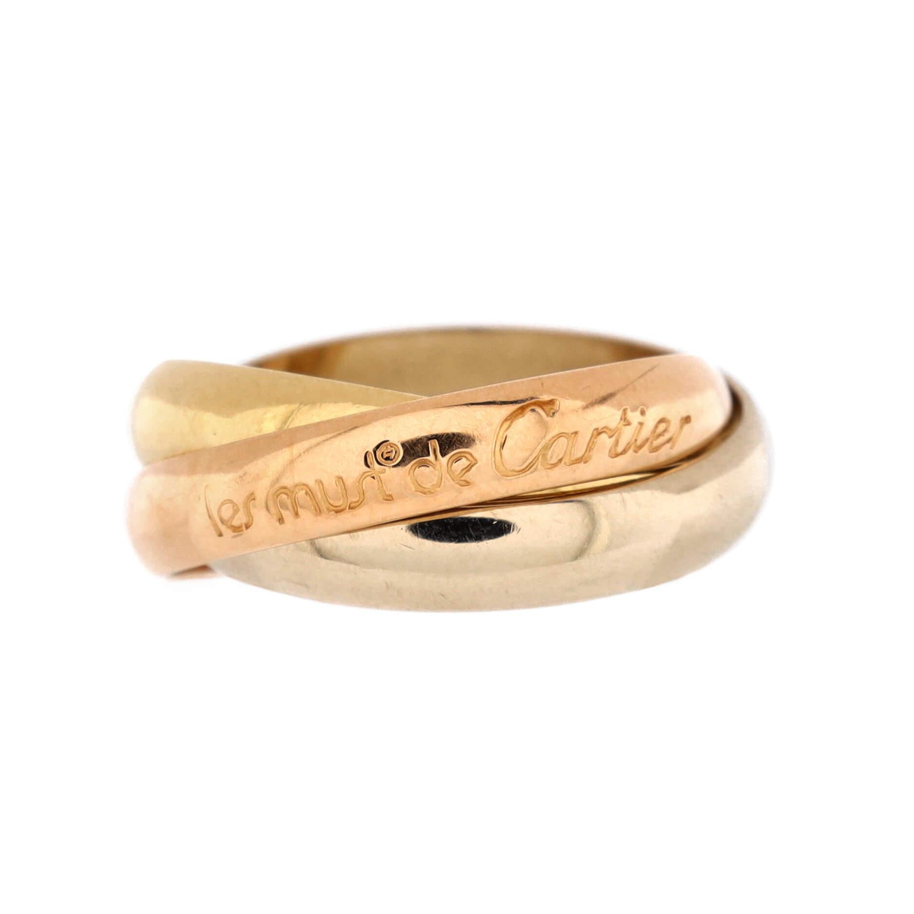 Condition: Very good. Moderate wear throughout.
Accessories: No Accessories
Measurements: Size: 4.75 - 49, Width: 3.50 mm
Designer: Cartier
Model: Trinity Ring 18K Tricolor Gold Medium
Exterior Color: Tricolor Gold
Item Number: 226484/15