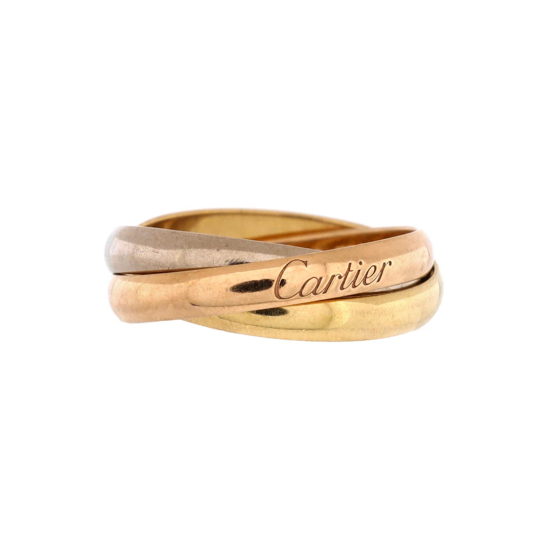 Condition: Very good. Moderate wear throughout
Accessories: No Accessories
Measurements: Size: 7.5 - 56, Width: 2.8 mm
Designer: Cartier
Model: Trinity Ring 18K Tricolor Gold Small
Exterior Color: Tricolor Gold
Item Number: 208676/2