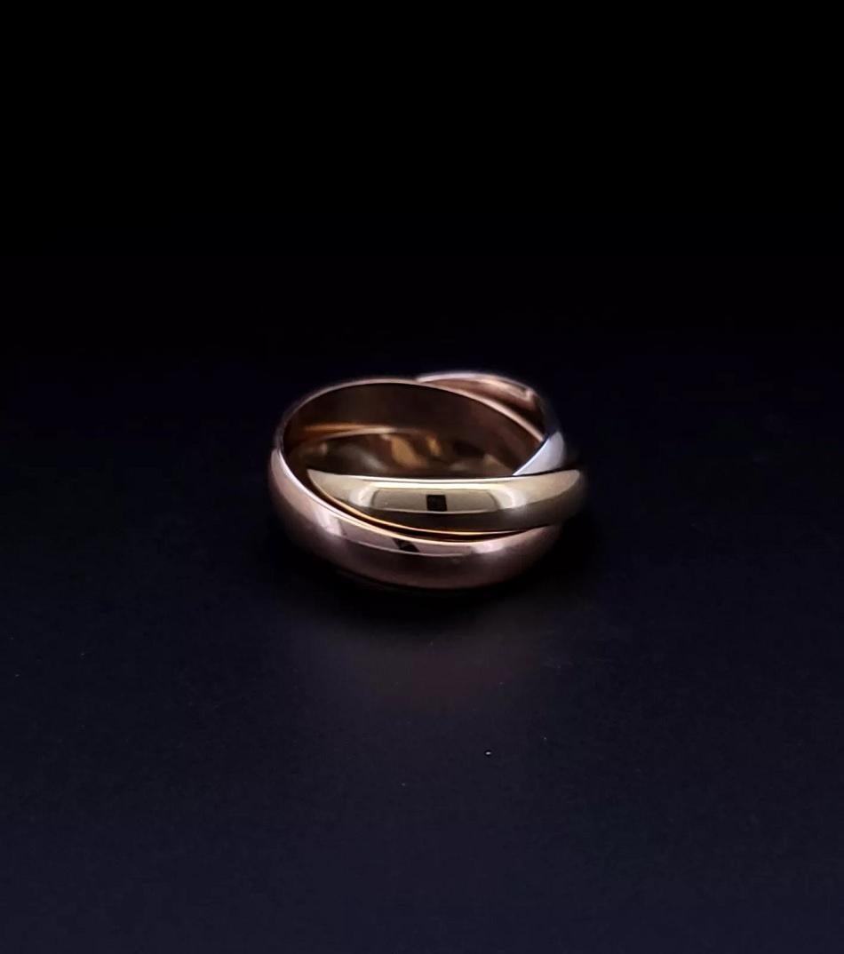 CARTIER Trinity Ring 18K Yellow Gold White Gold Pink Gold Cartier size 4 In Excellent Condition For Sale In New York, NY