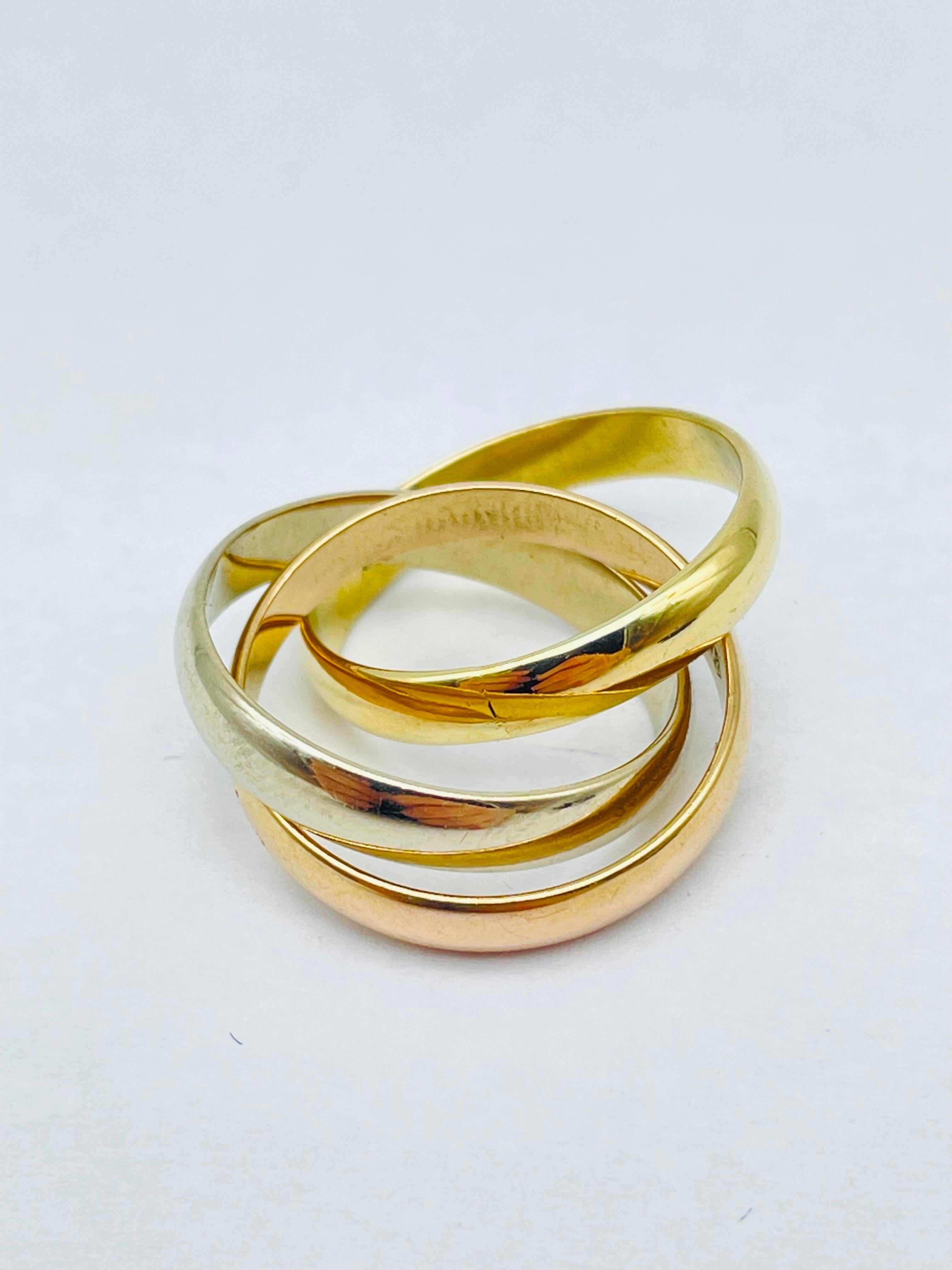 Women's or Men's Cartier Trinity Ring in 18k 3 Tone 'Tricolor' Gold For Sale