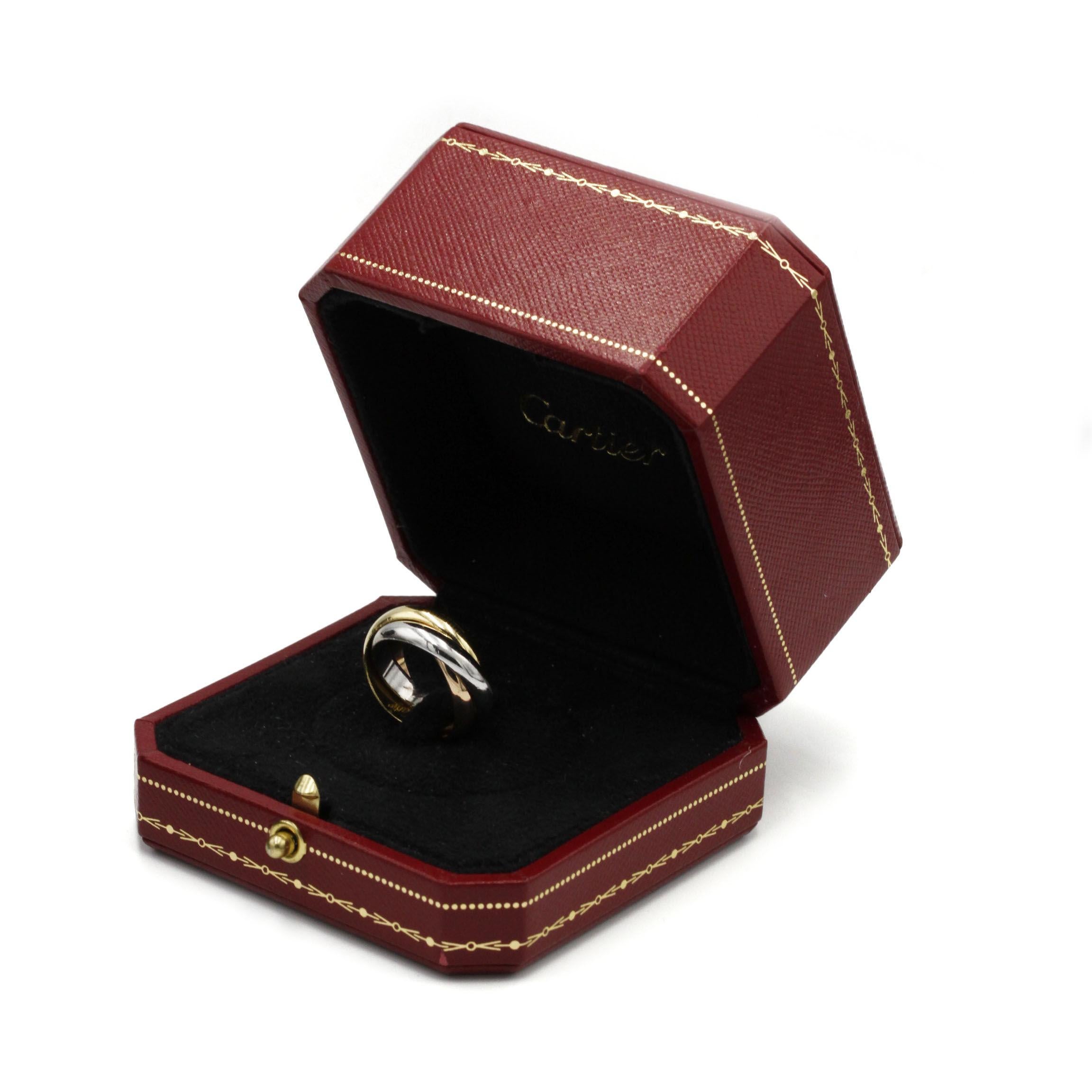 Cartier Trinity Ring in 18K Yellow, White & Rose Gold In Good Condition For Sale In MONTMORENCY, FR