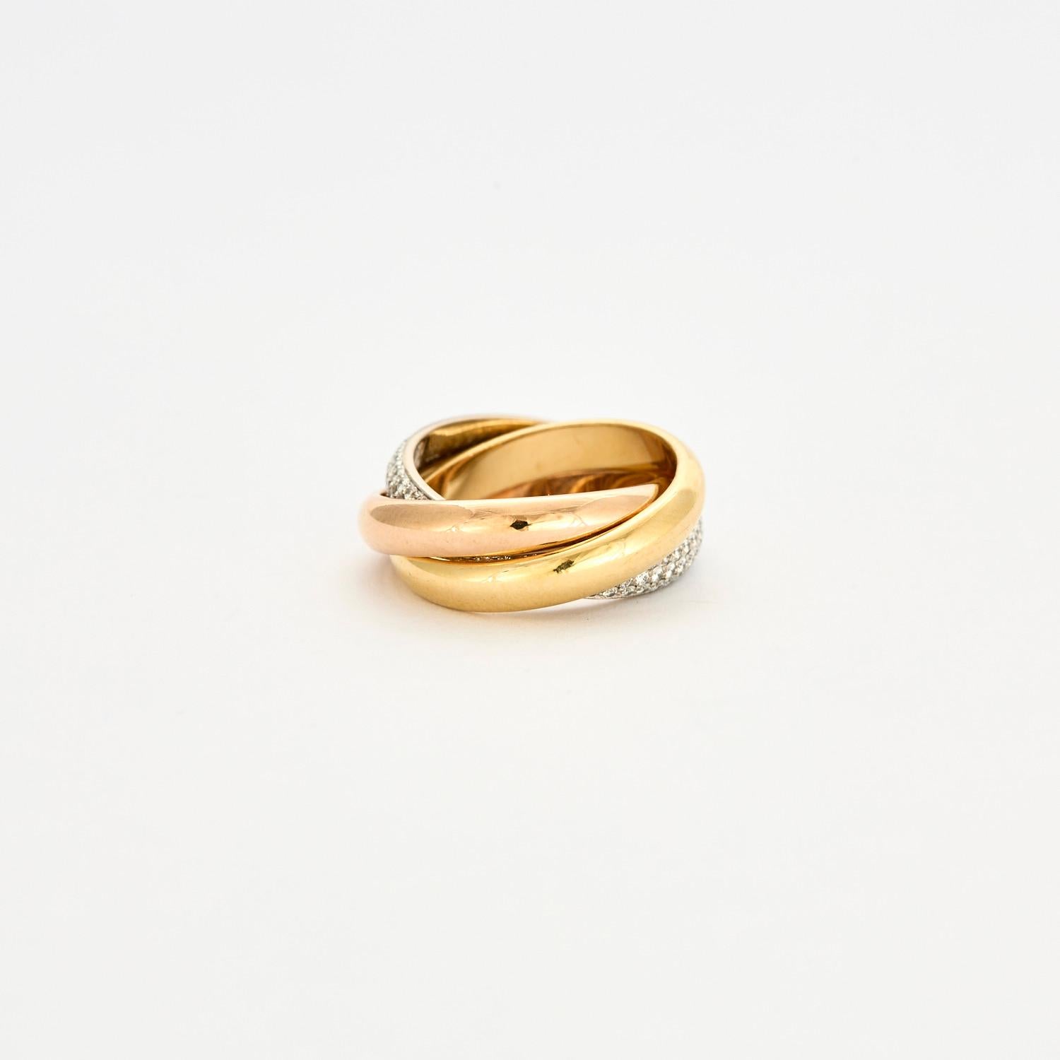 CARTIER - Trinity ring with pavé diamonds For Sale 2