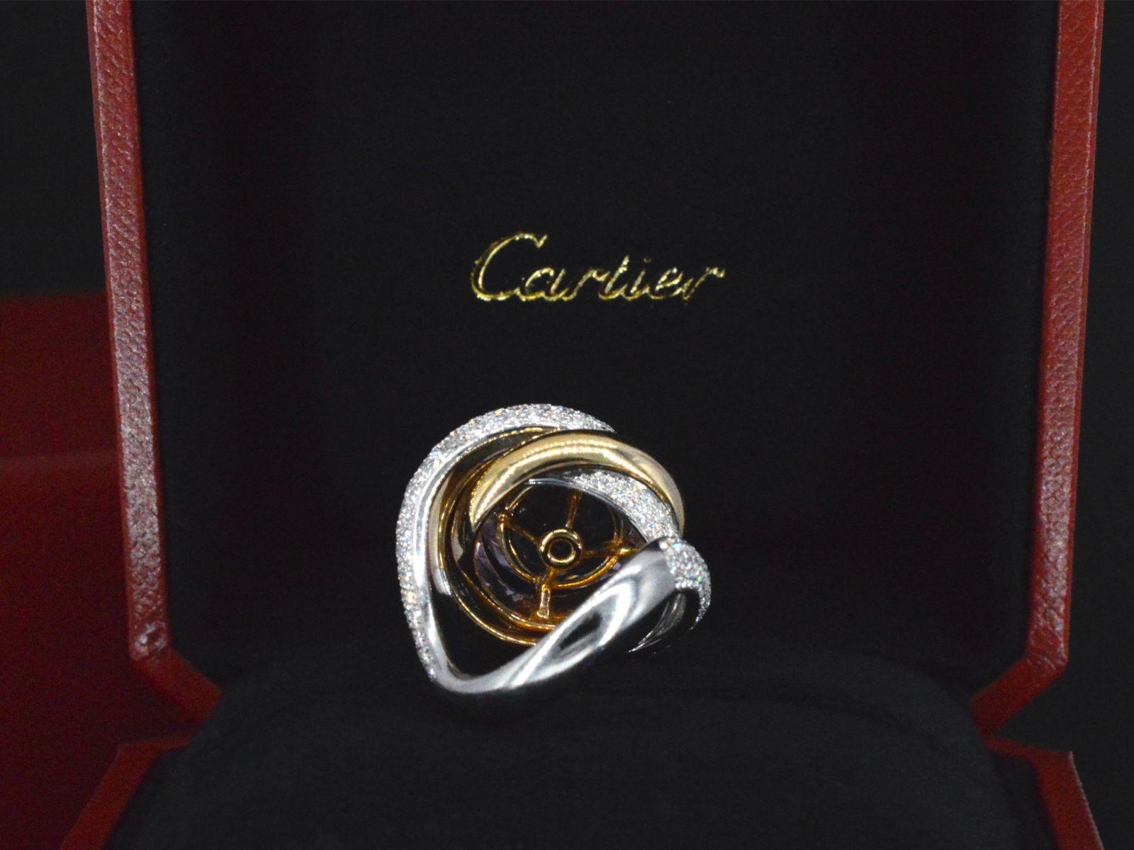 Cartier - Trinity Ruban amethyst diamond ring In Excellent Condition For Sale In AMSTELVEEN, NH