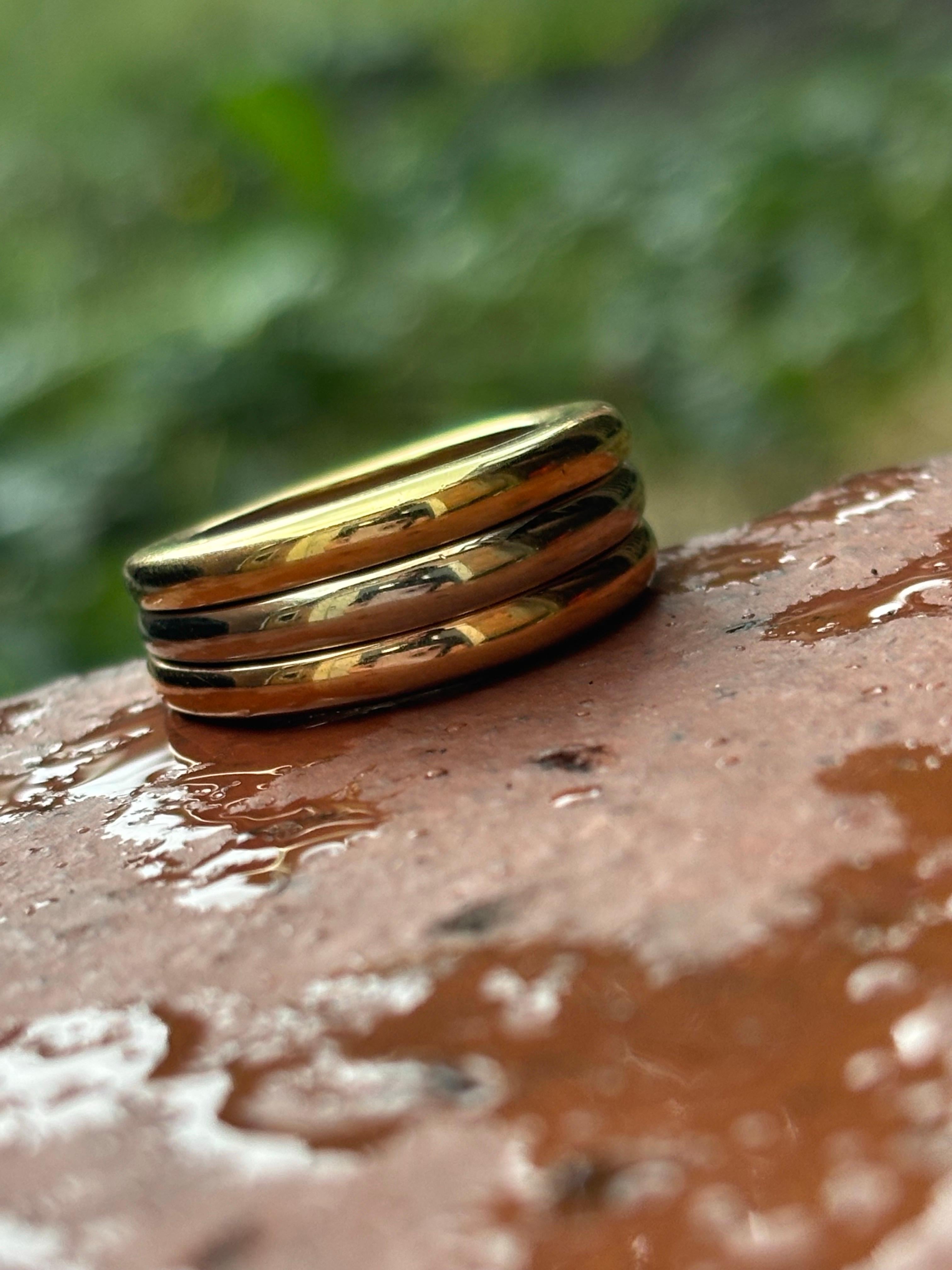 Cartier Trinity Stacking 18K Tri-Tone Gold Ring Größe 6,00 für Damen oder Herren im Angebot