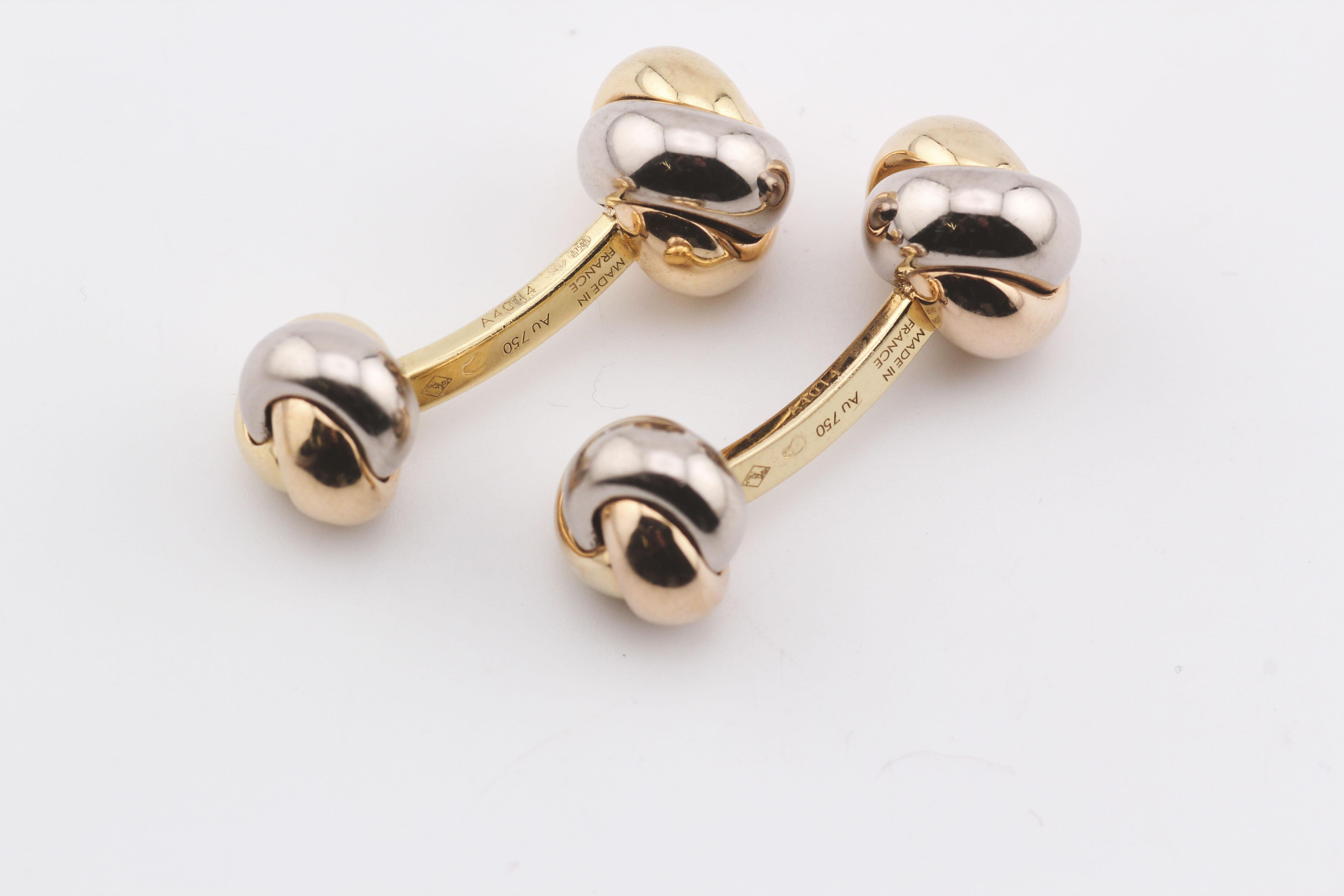 Cartier Trinity, clous de manchette nœuds tricolores en or 18 carats en vente 2