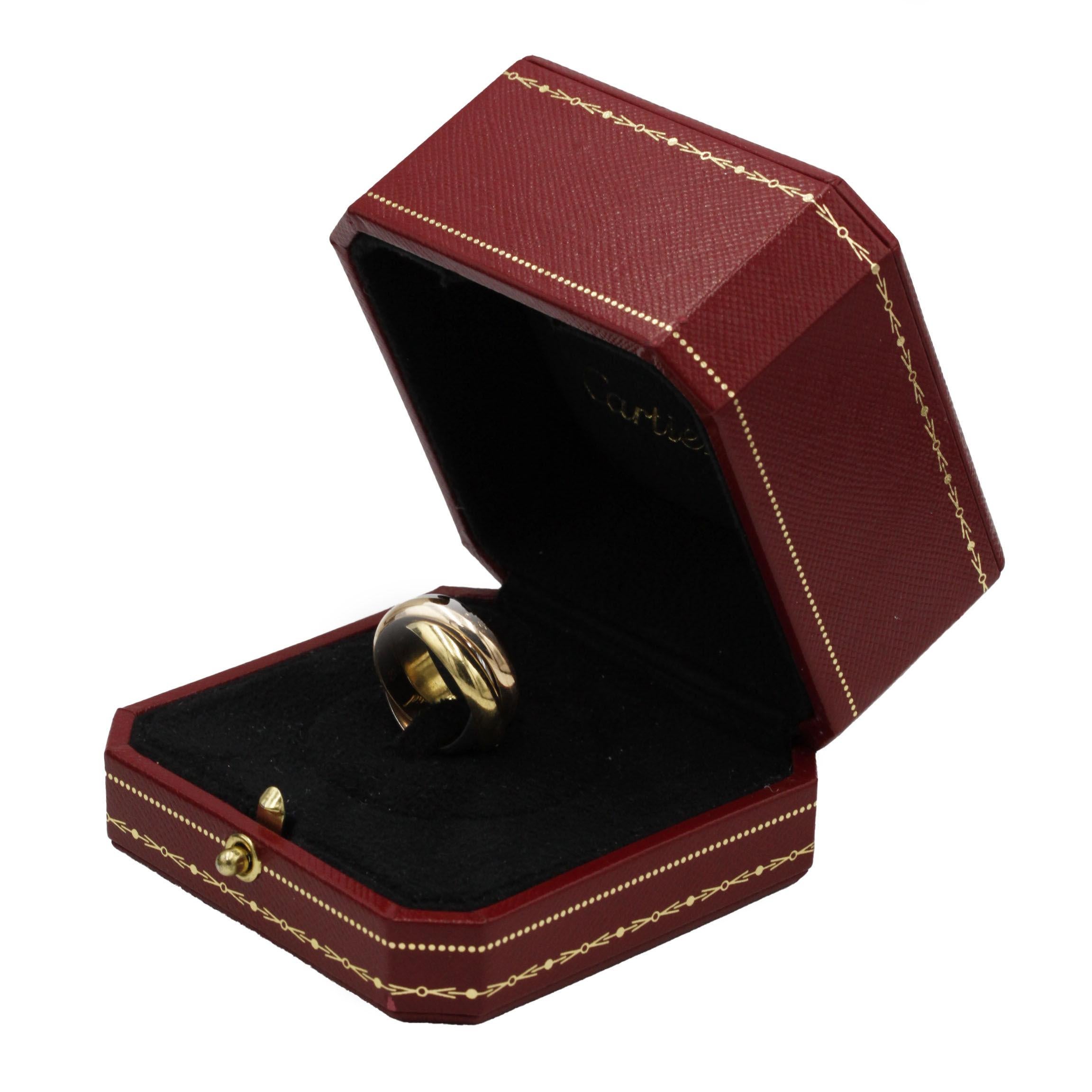 Women's or Men's Cartier “Trinity” Three-Row Rolling Band Ring in 18K Yellow, White & Rose Gold For Sale