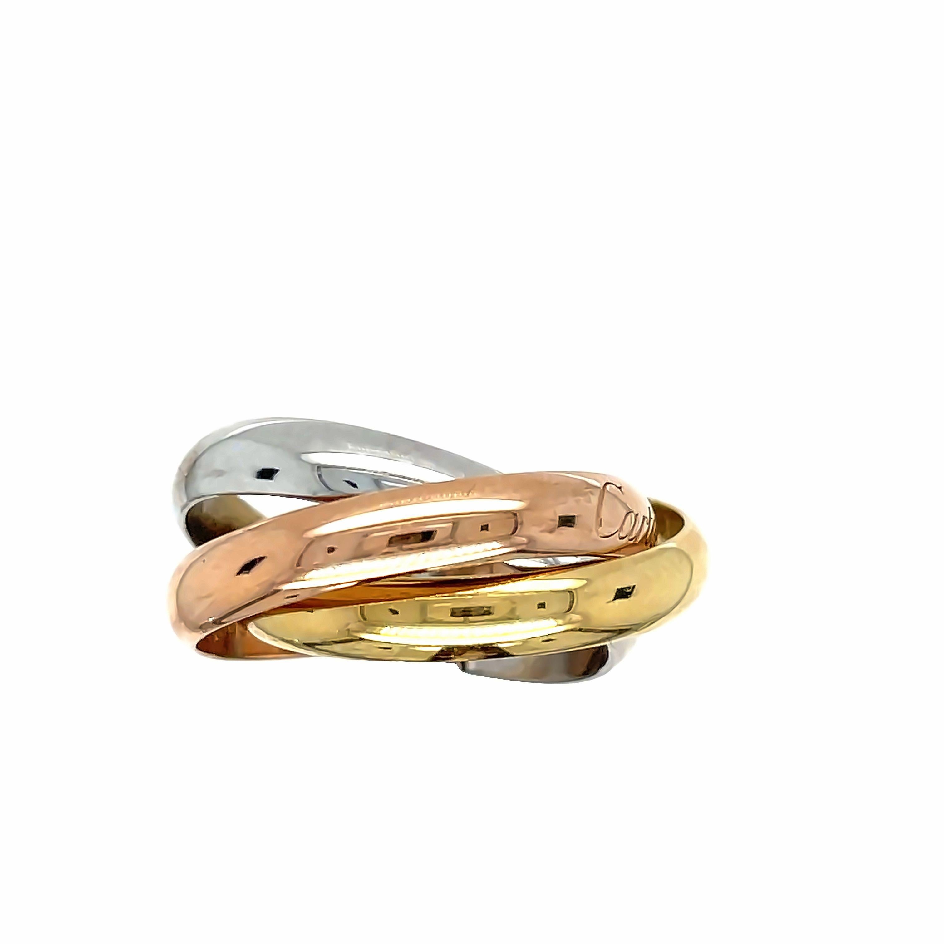 Cartier Trinity Three Tone Gold Classic Ring 18k Gold size 54 In Excellent Condition In beverly hills, CA