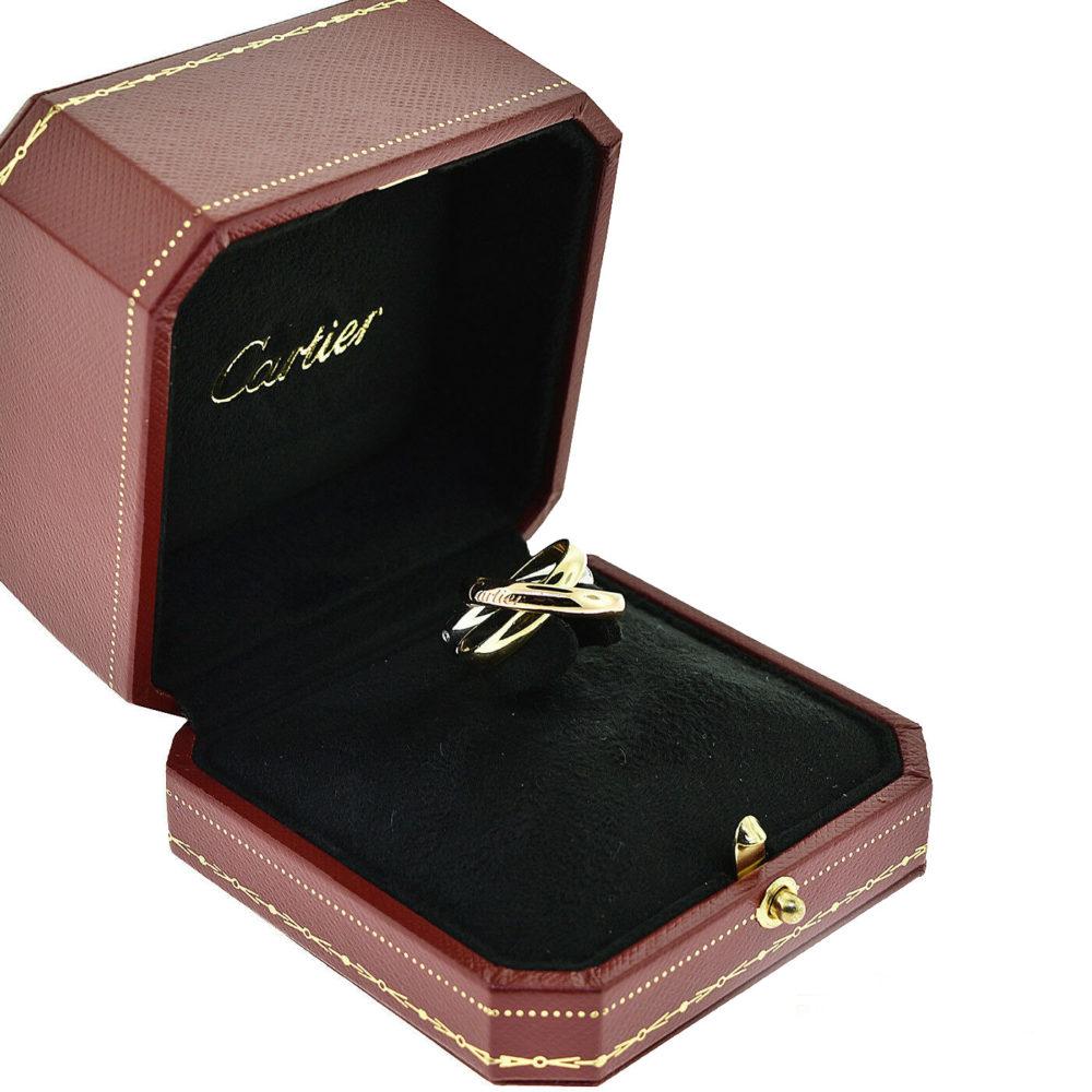 Cartier Trinity Tri Color 18 Karat Gold Ring with 5 Diamonds, Ring In Good Condition In Miami, FL