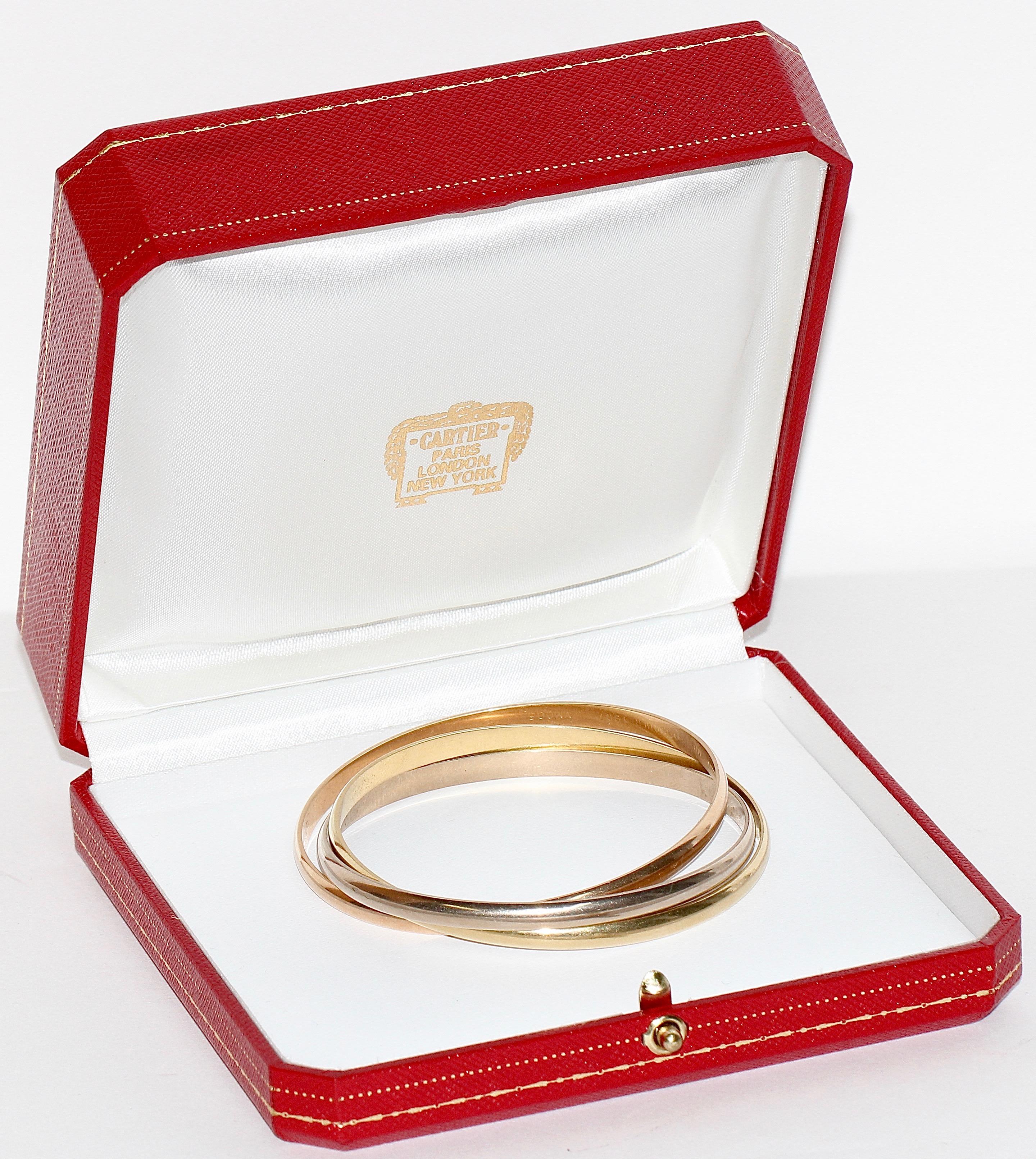 Cartier Trinity Tri-Color Armreif, Armband 18 Karat Roségold, Weiß- und Gelbgold Damen im Angebot