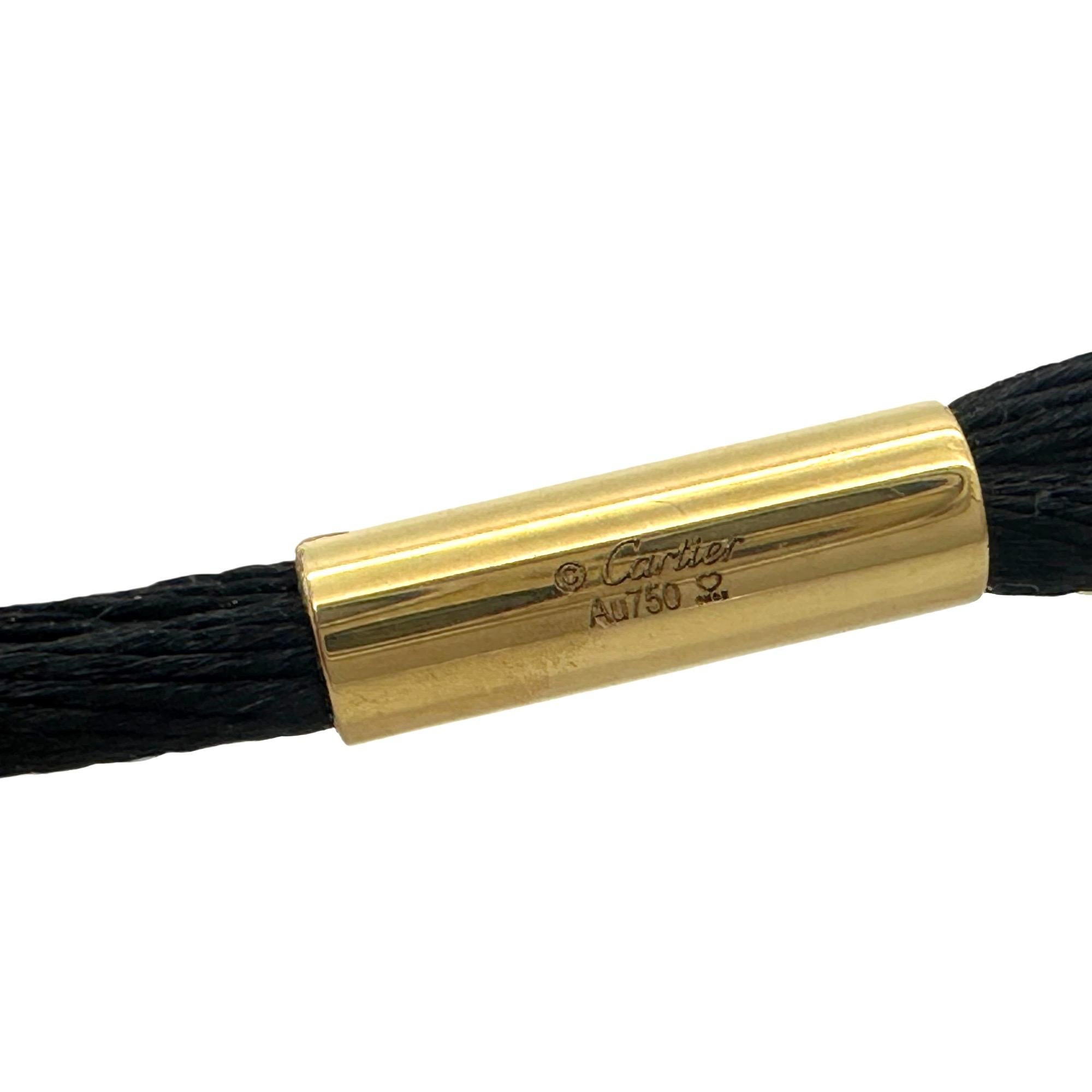 CARTIER Colgante trinitario tricolor en cordón de seda Oro rosa amarillo blanco 18 quilates en venta 1