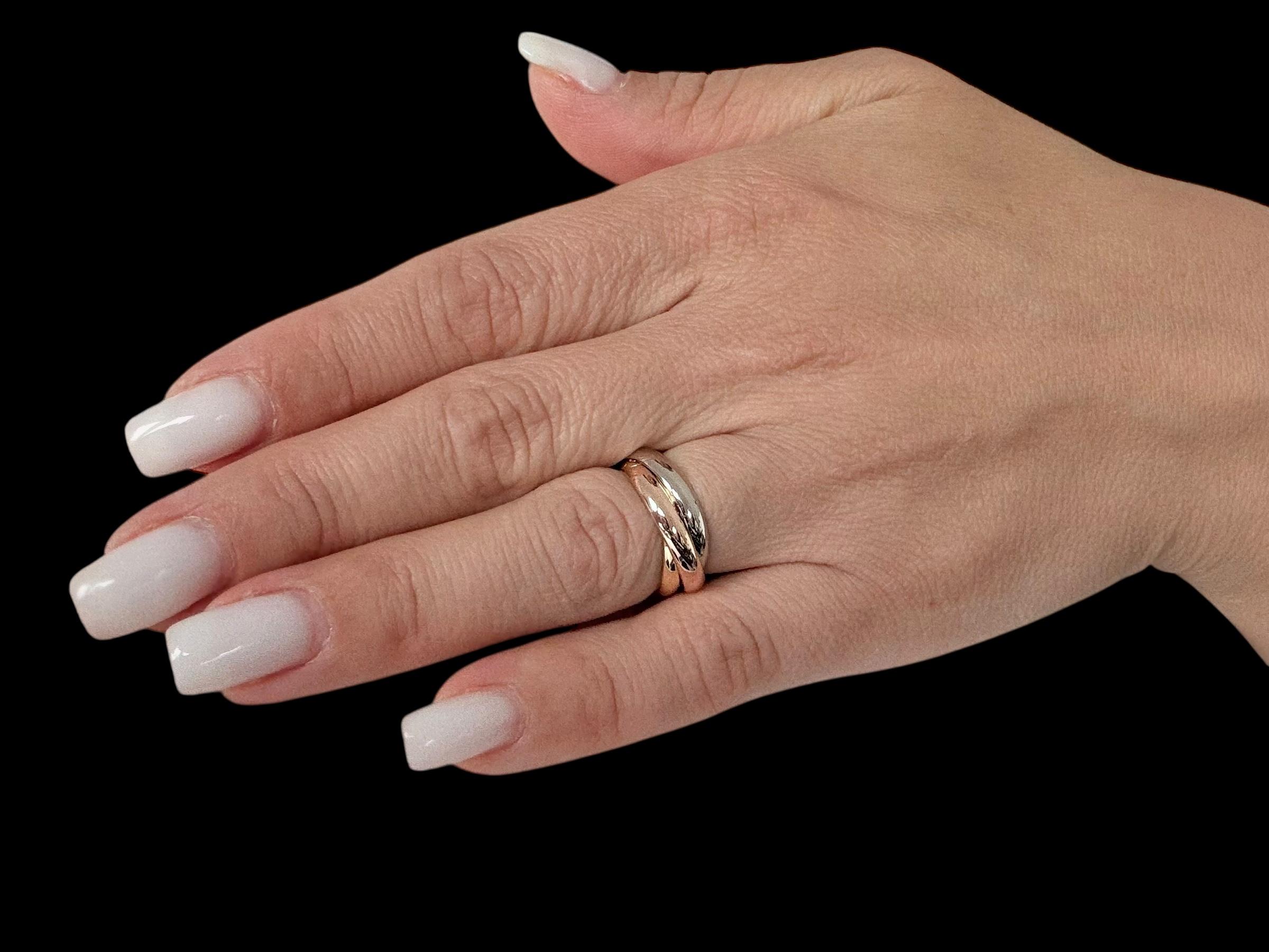 Moderne Bague en or triple trinité de Cartier - taille 57 en vente