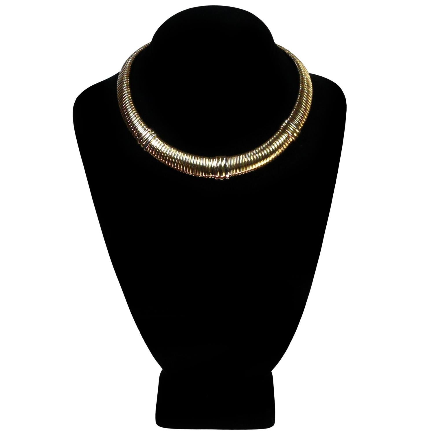 CARTIER Tubogas Trinity 18k Tri-Gold Vintage 1980er Jahre Halskette mit Kragen  für Damen oder Herren im Angebot
