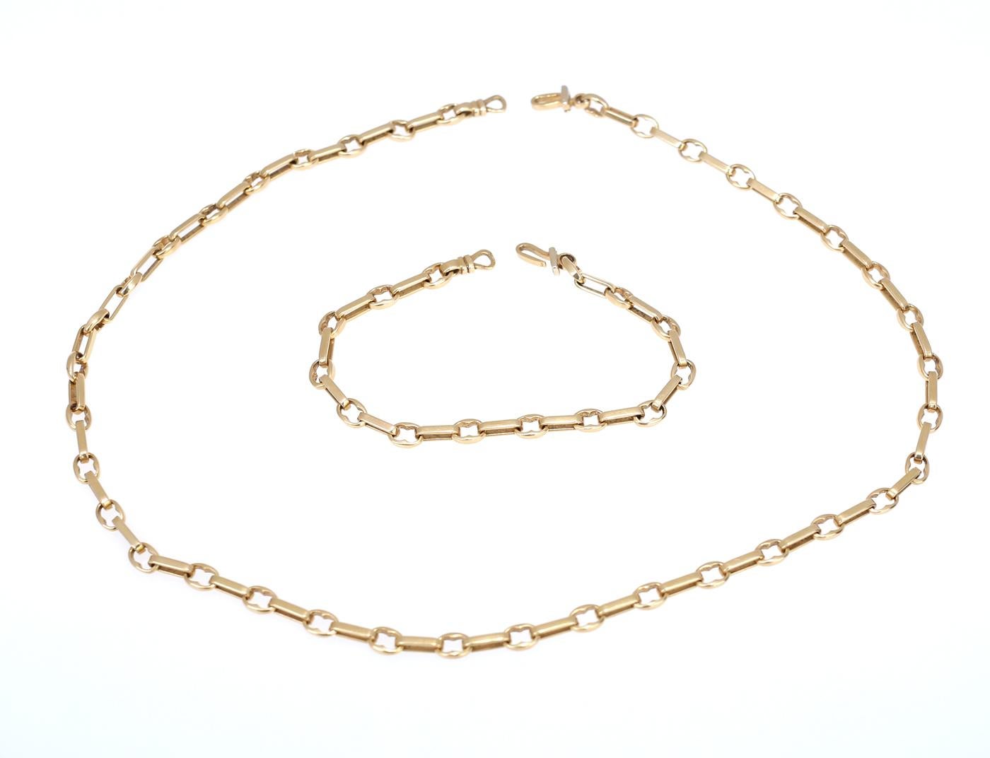 Chaîne deux pièces en or 18 carats de Cartier signée:: 2000 Bon état à Herzelia, Tel Aviv