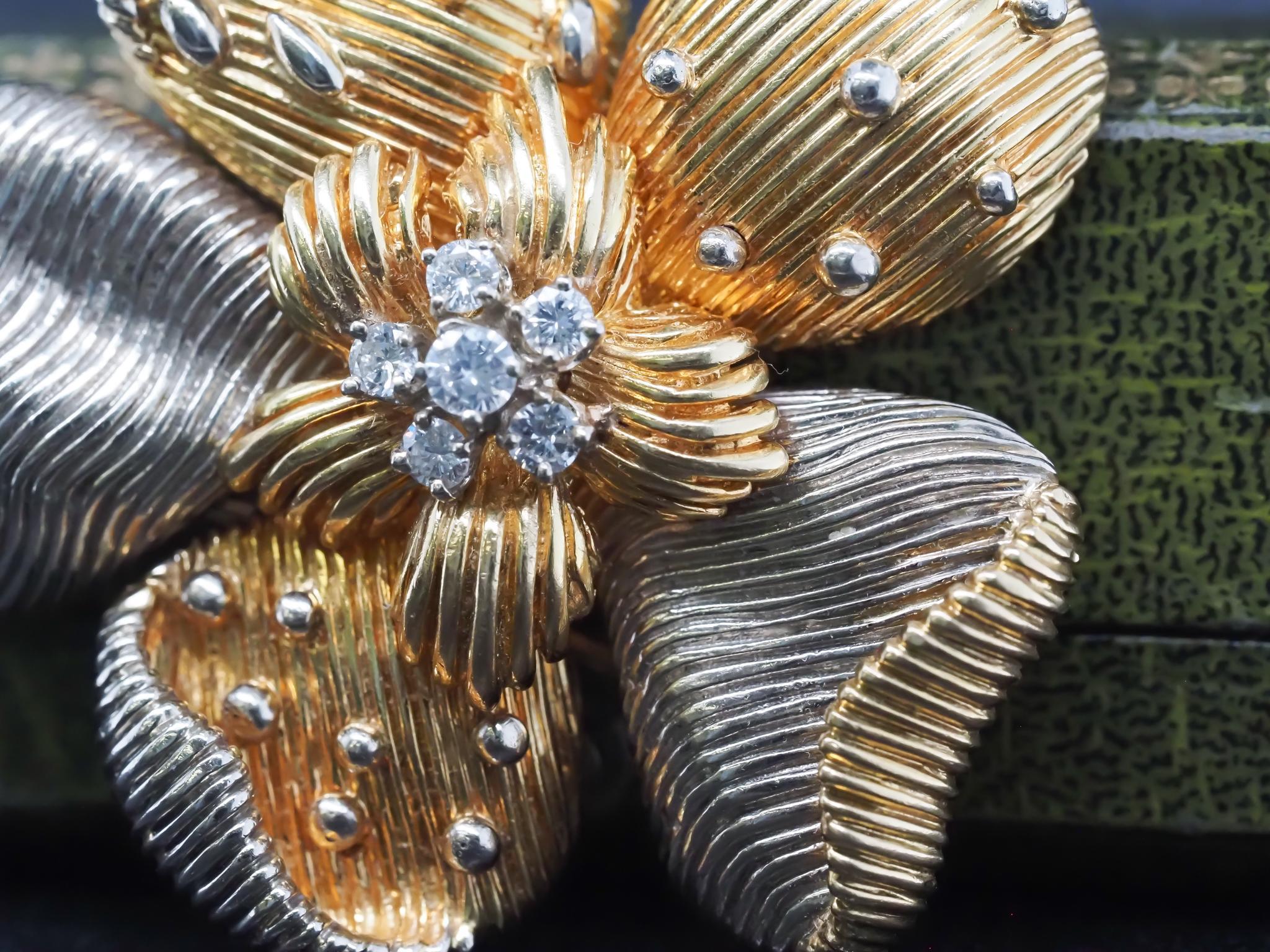 Cartier Two Tone 18K Gold and Diamond Flower Brooch For Sale 3