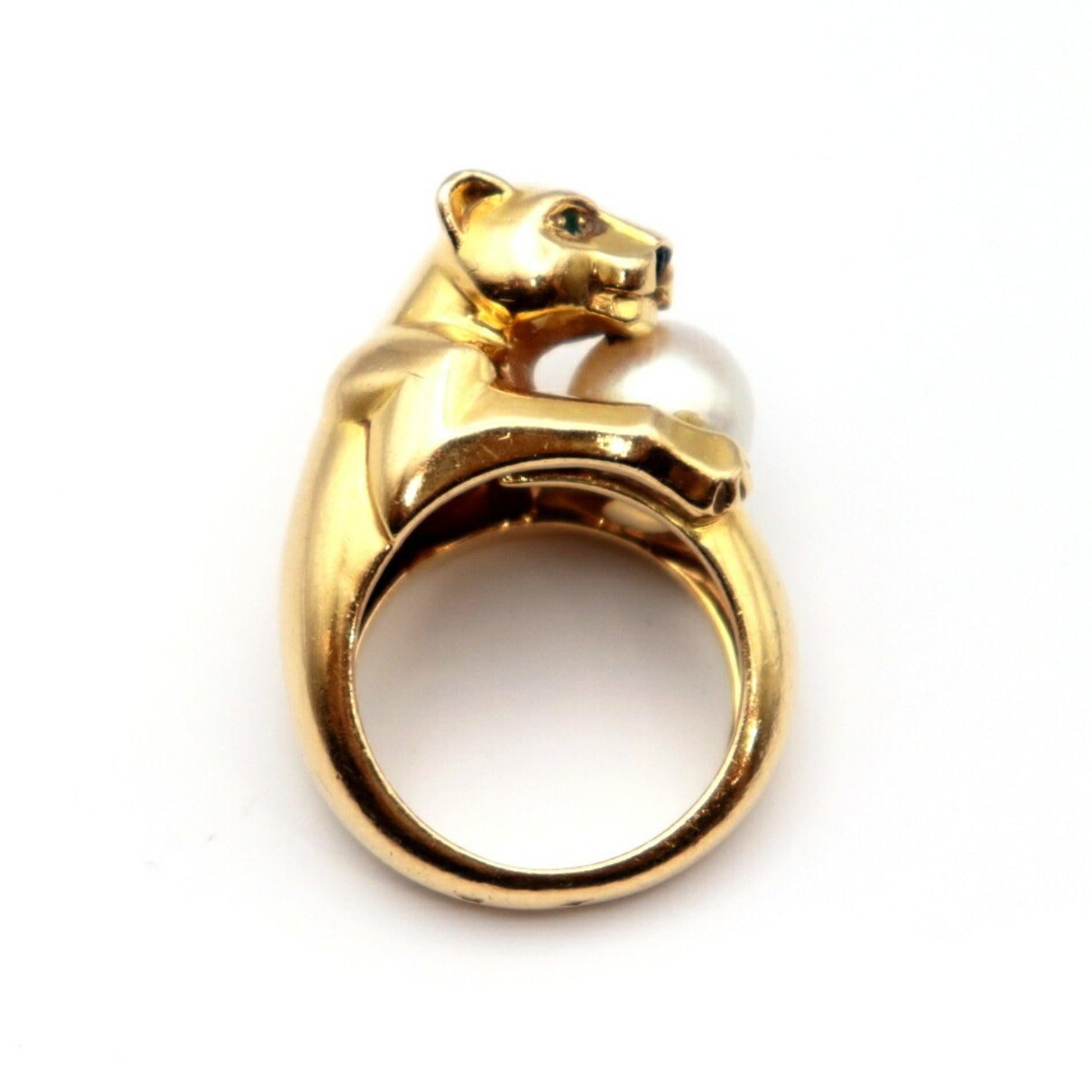 Cartier Vedra Panther Pearl, Emerald, Onyx Ring in 18K Yellow Gold For Sale 1