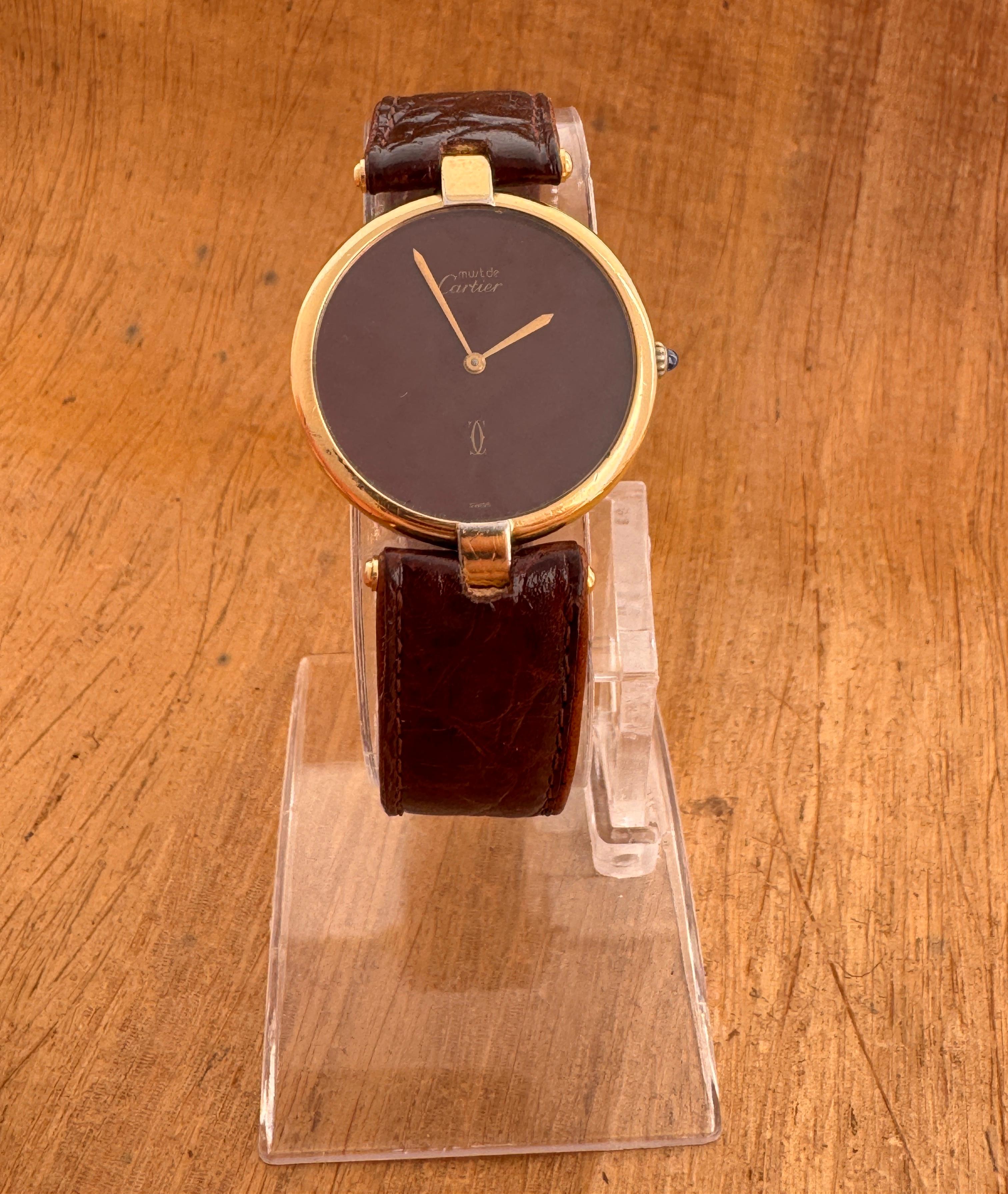 Cartier Vermeil Must Cartier Burgundy 30mm Gold Plated Watch For Sale 8