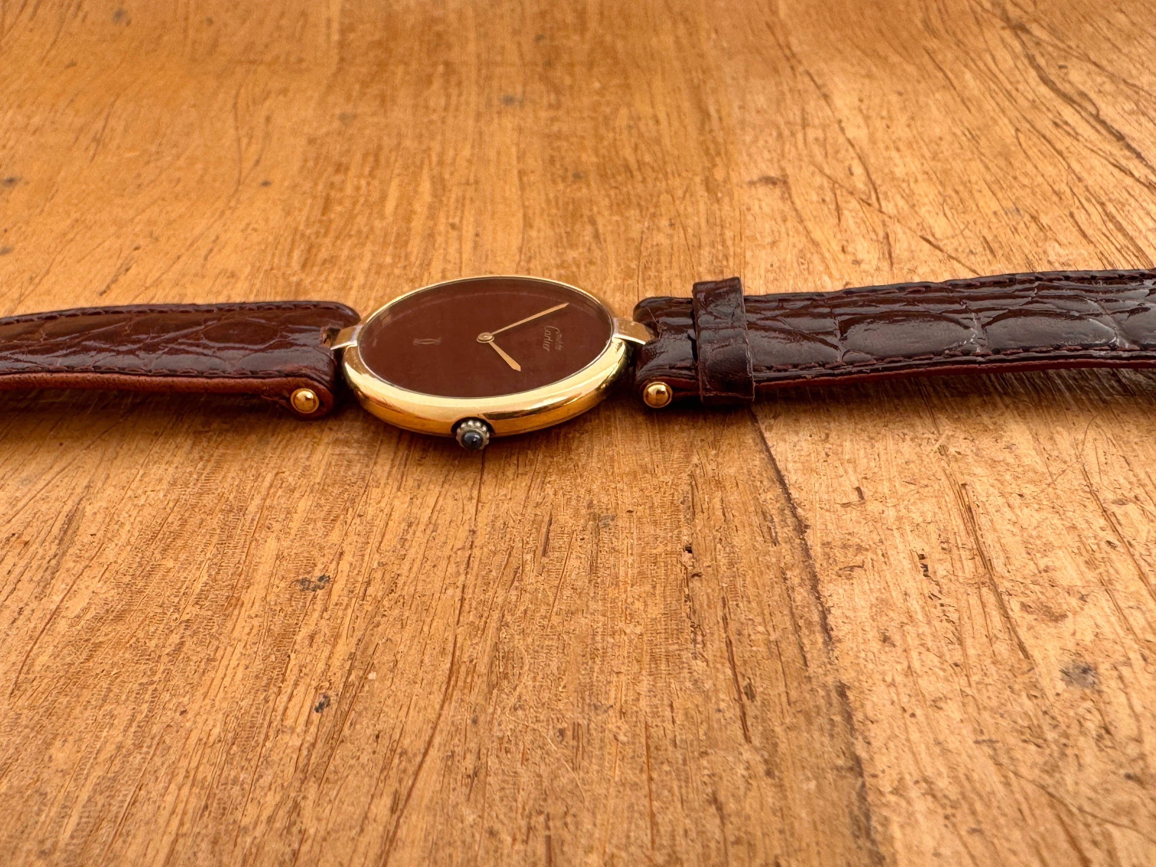 Cartier Vermeil Must Cartier Burgundy 30mm Gold Plated Watch For Sale 1