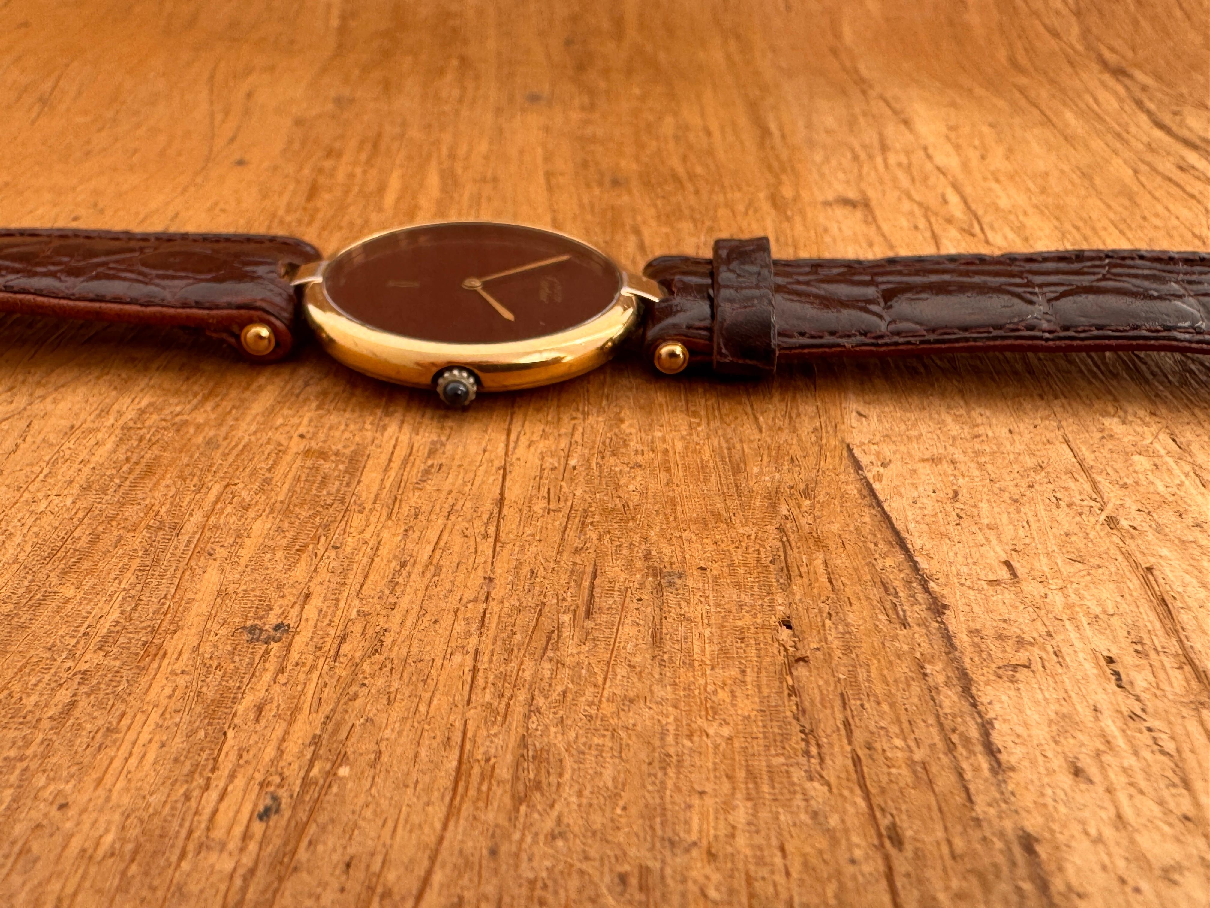 Cartier Vermeil Must Cartier Burgundy 30mm Gold Plated Watch For Sale 5