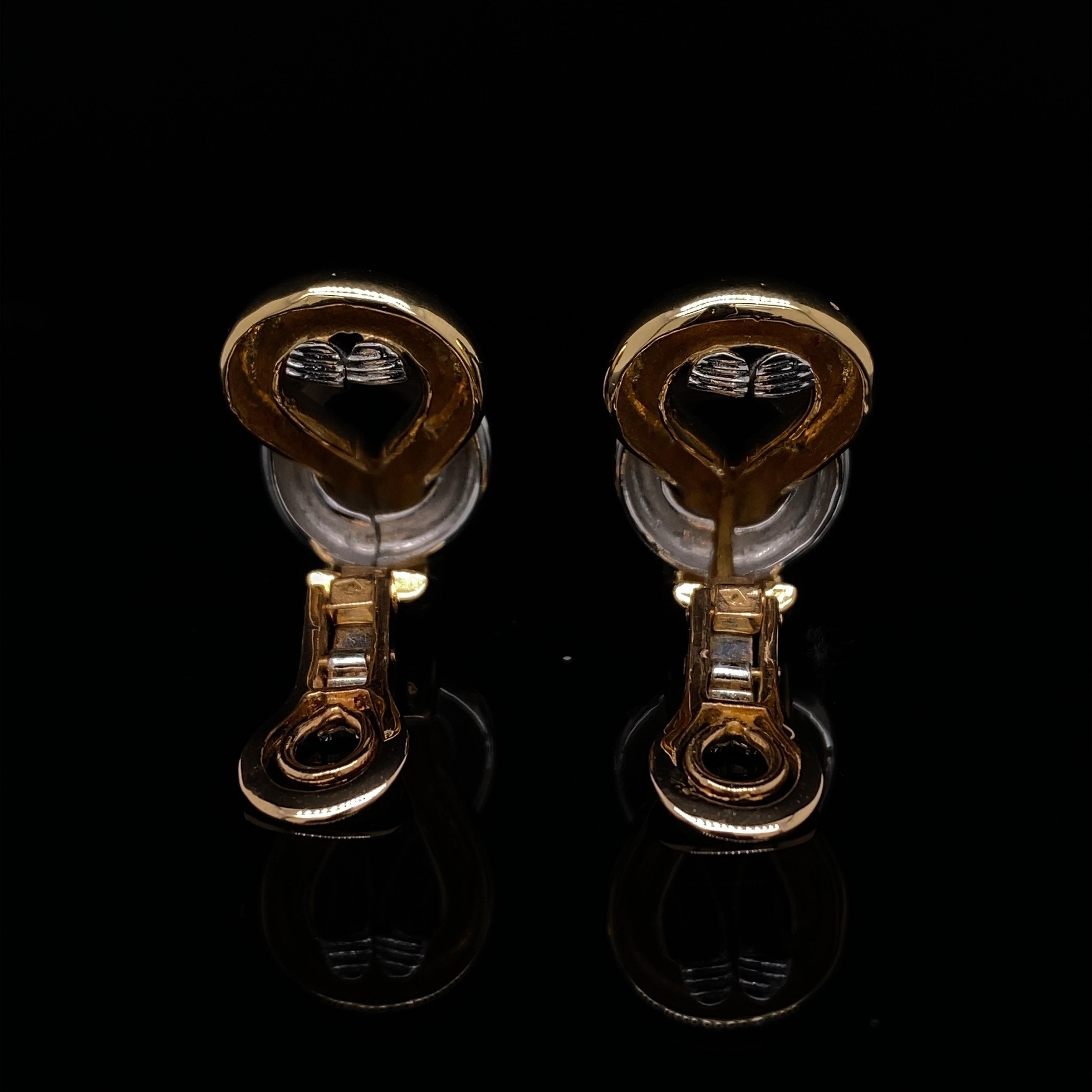 Cartier Vintage 18 Karat Yellow and White Gold Clip Earrings In Good Condition For Sale In London, GB