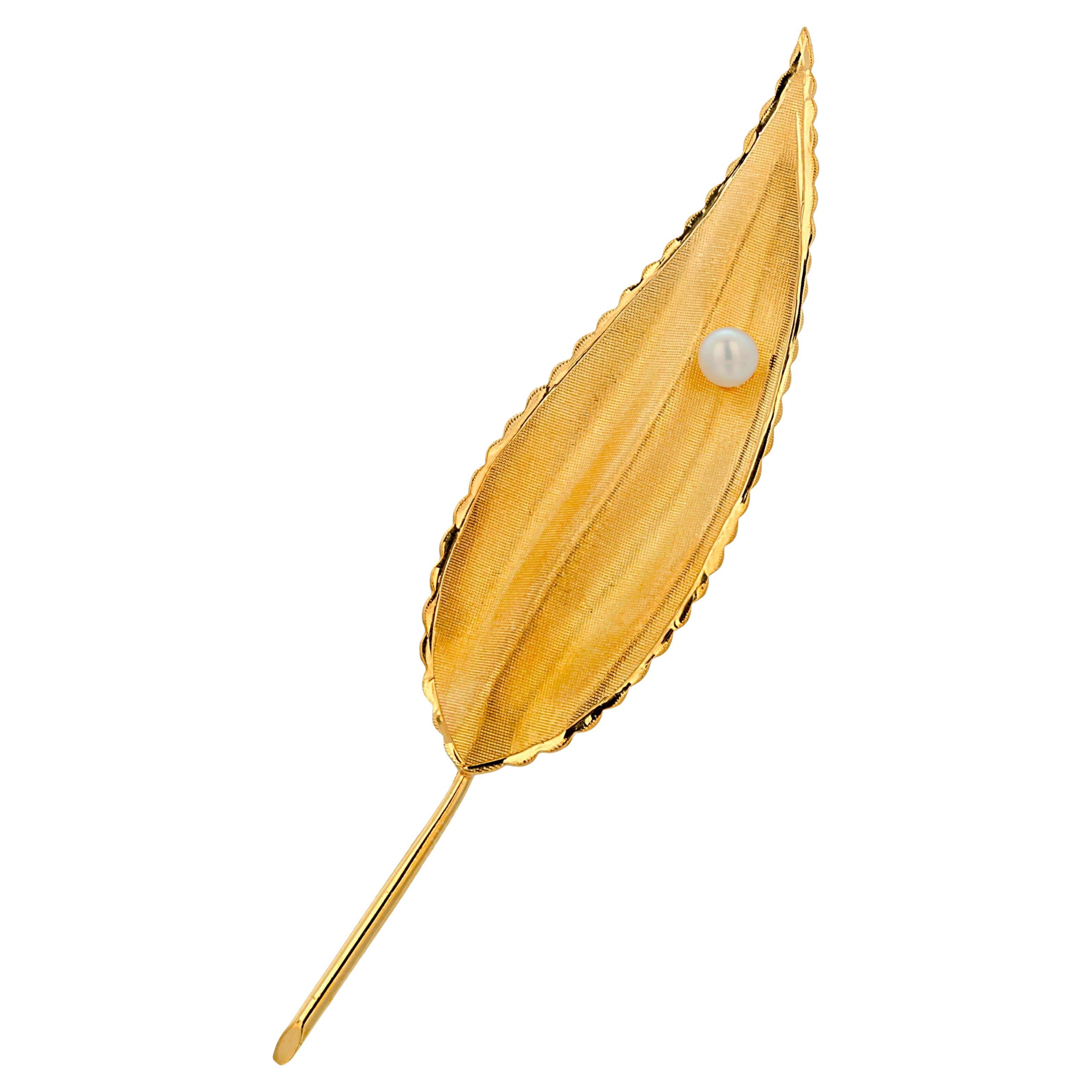 Cartier Vintage 18 Karat Yellow Gold Leaf and Pearl Brooch