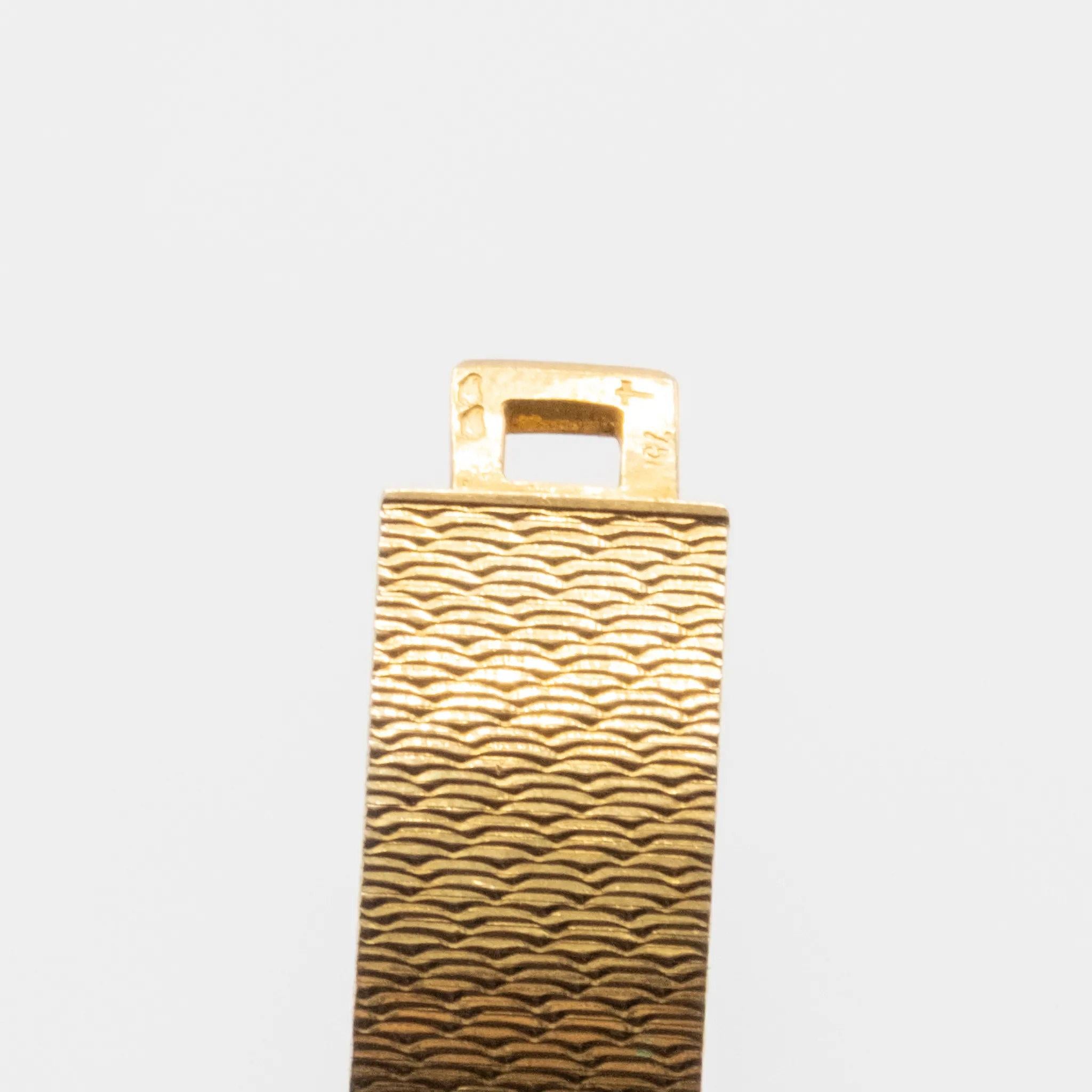 Cartier Vintage 18k Gold Square Roman Watch - '70S en vente 11