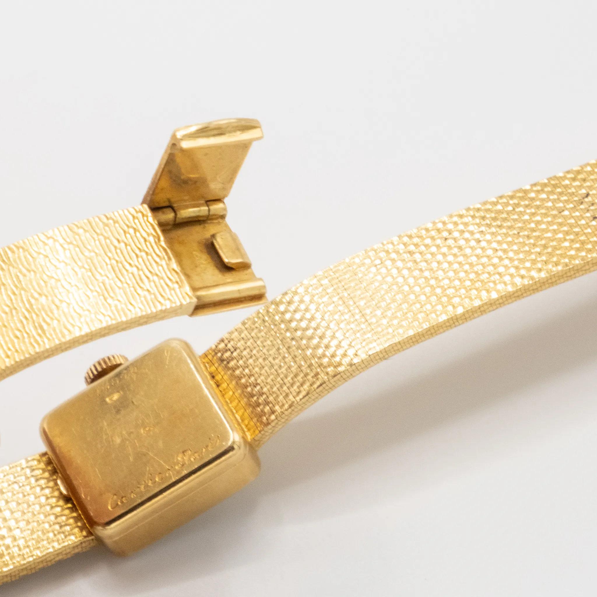 Cartier Vintage 18k Gold Square Roman Watch - '70S en vente 15