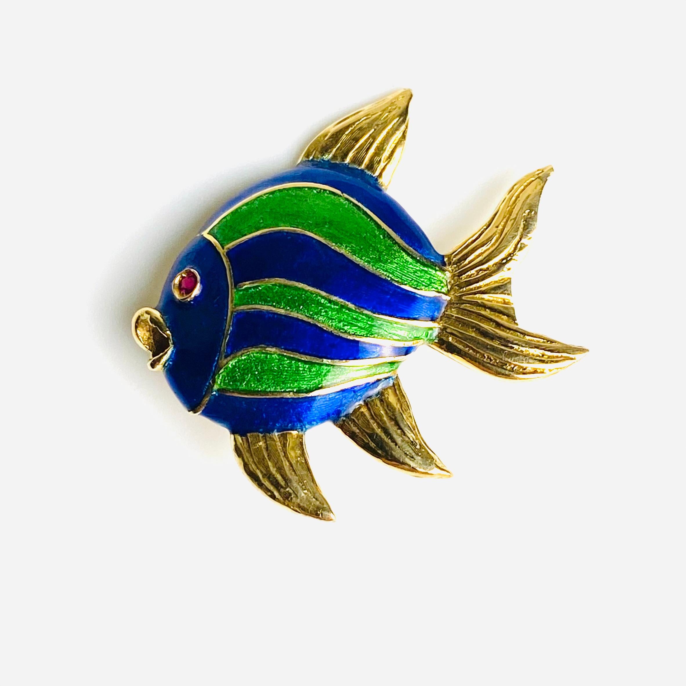 Cartier Vintage 18K Yellow Gold Blue Green Enamel Fish Brooch with Ruby Eye For Sale 1