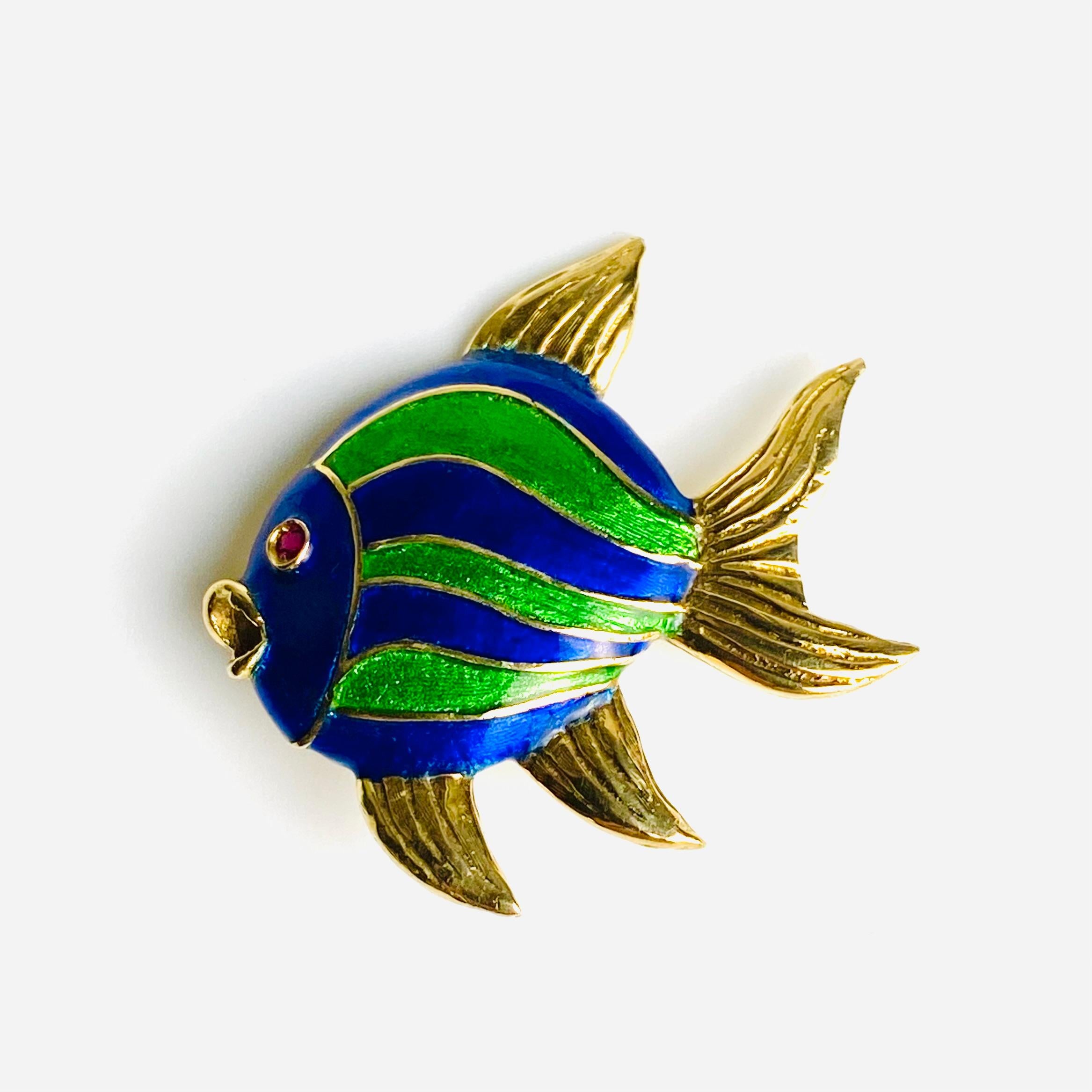 Cartier Vintage 18K Yellow Gold Blue Green Enamel Fish Brooch with Ruby Eye For Sale 4