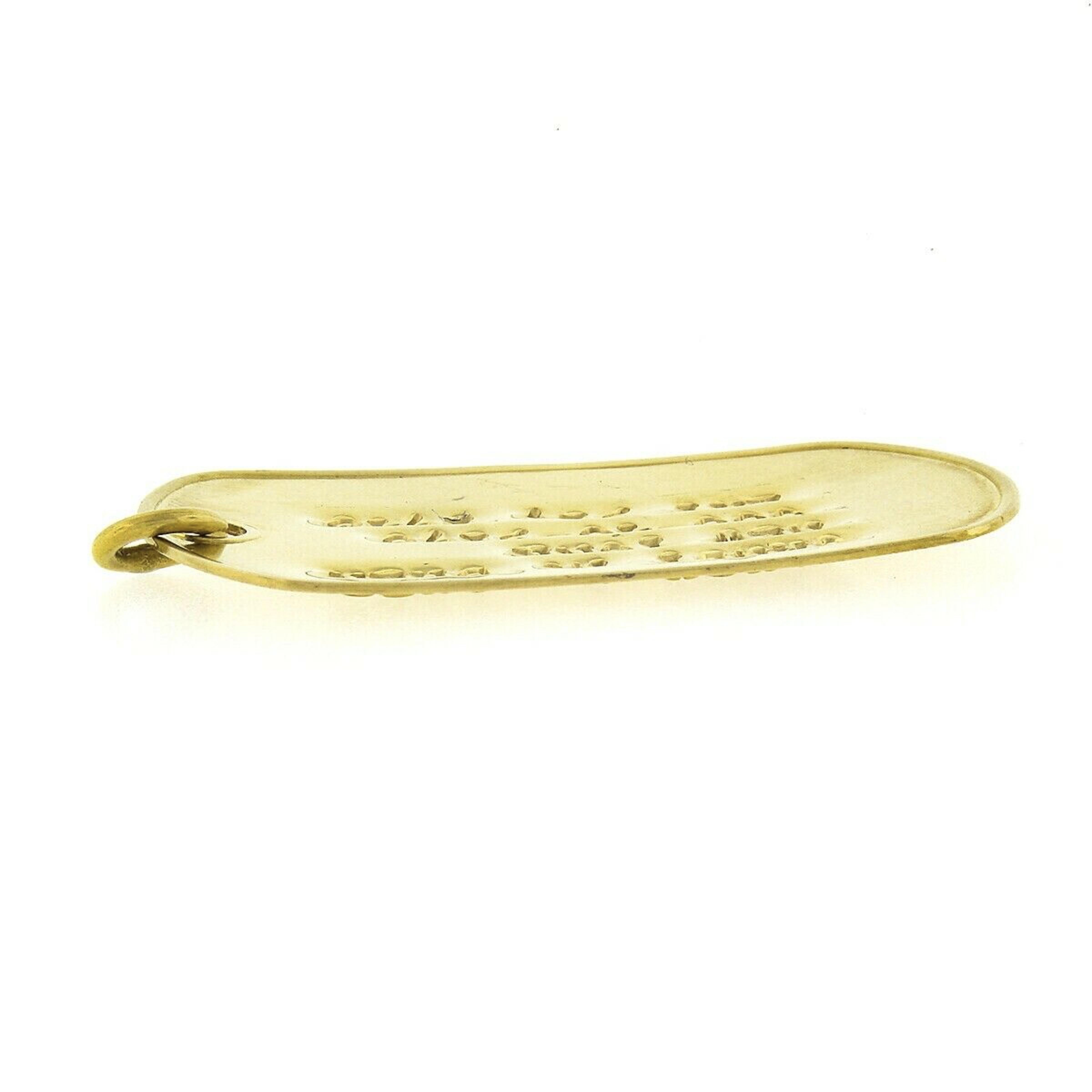 Cartier Vintage 18 Karat Gelbgold Großer militärischer gepunzter Hundename-Tag-Anhänger für Damen oder Herren