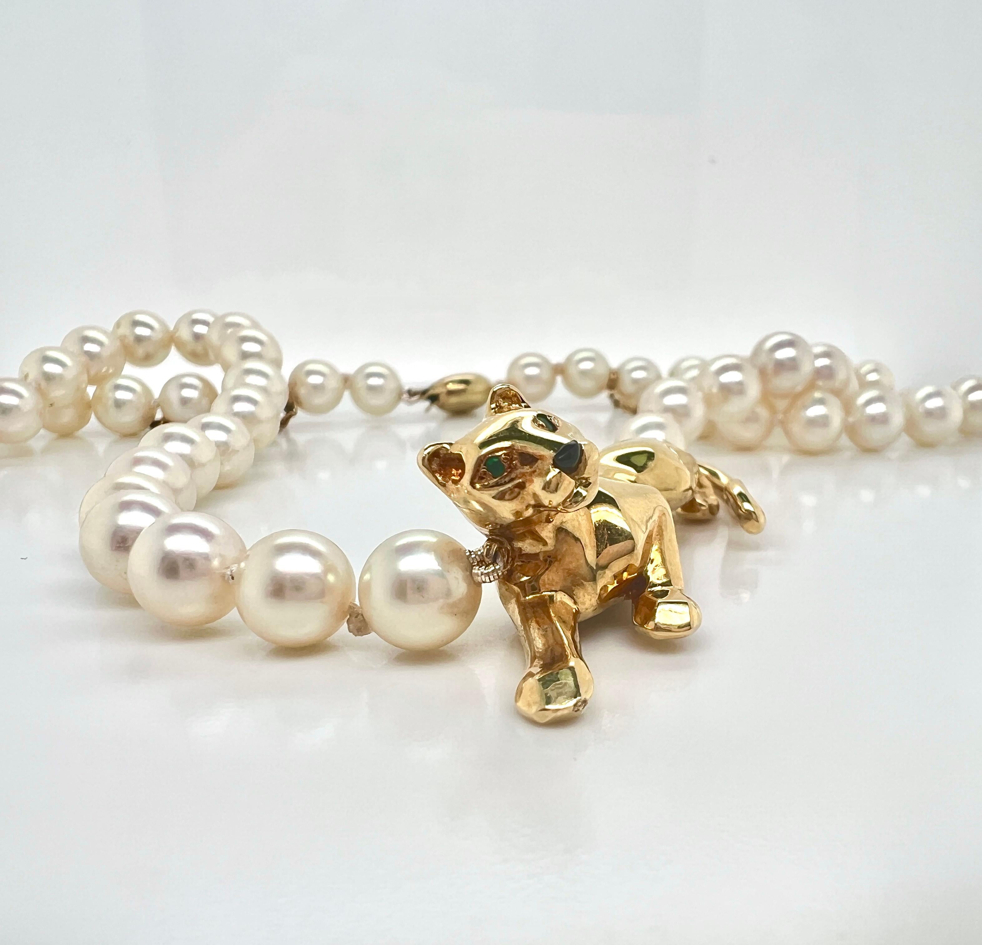 Cartier Collier vintage Panthère en or jaune 18 carats, émeraudes et perles en vente 2
