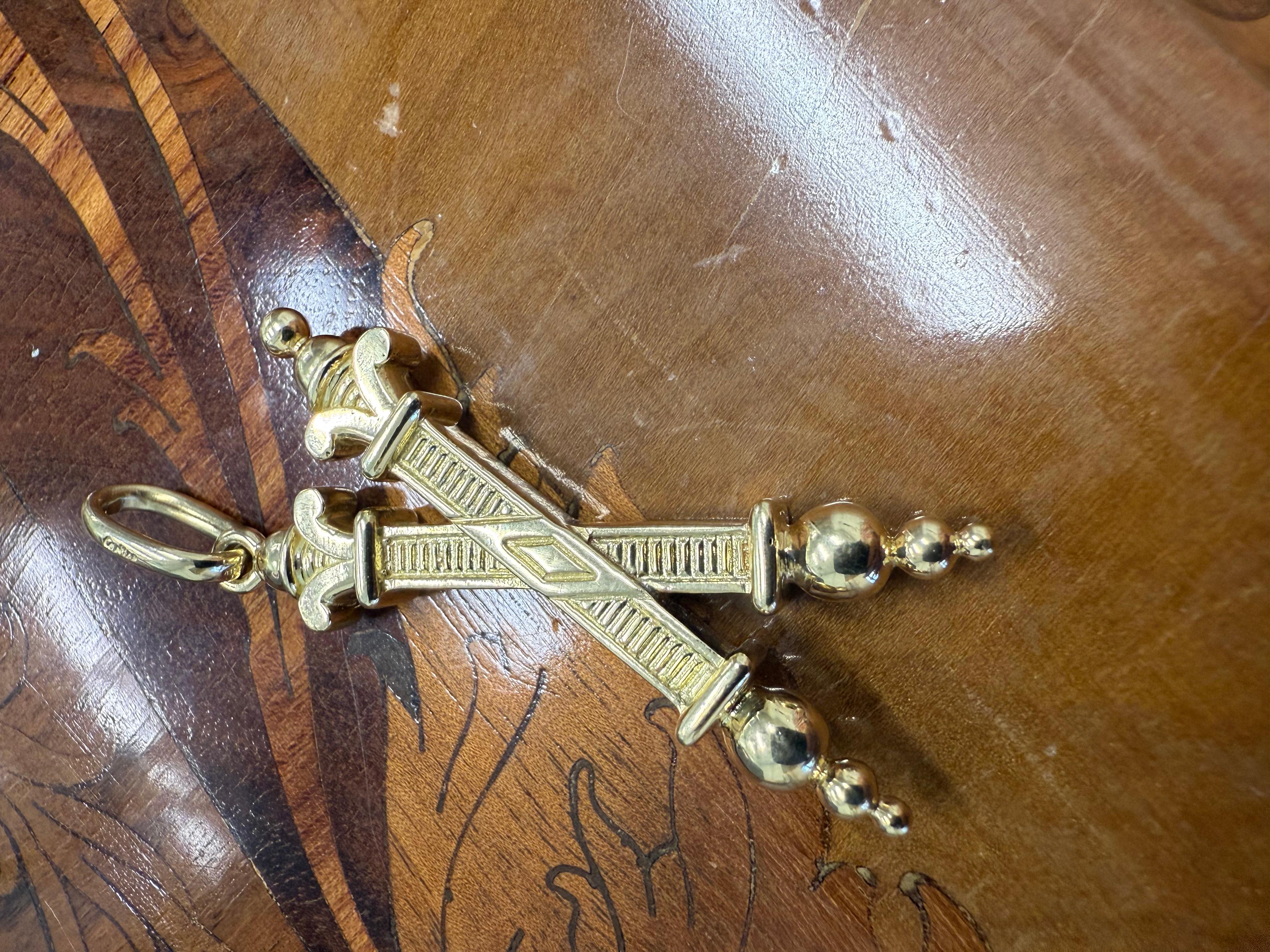 CARTIER Vintage 18k Yellow Gold Scroll Pendant Circs 1960s For Sale 2