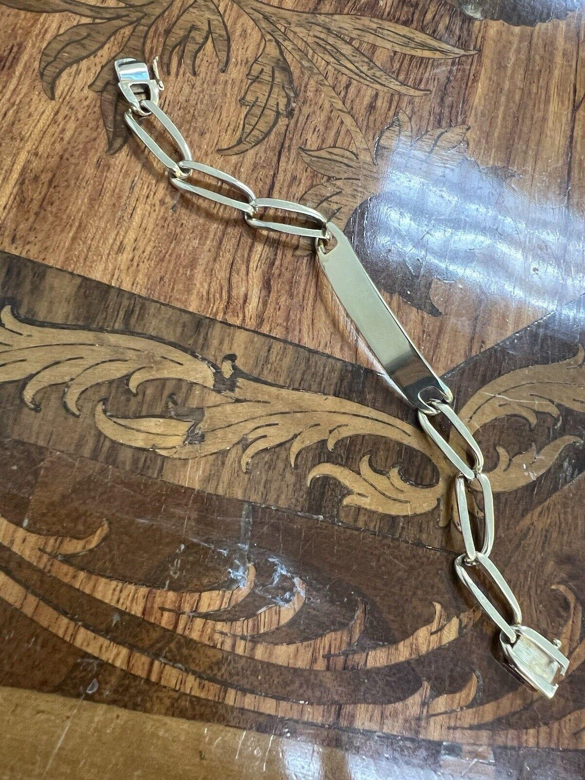 Cartier 18k Yellow Gold ID Link Bracelet Vintage 1960s




Here is your chance to purchase a beautiful and highly collectible designer bracelet.   


Highly collectible and well-made vintage Cartier 18K solid yellow gold engravable ID bracelet! This