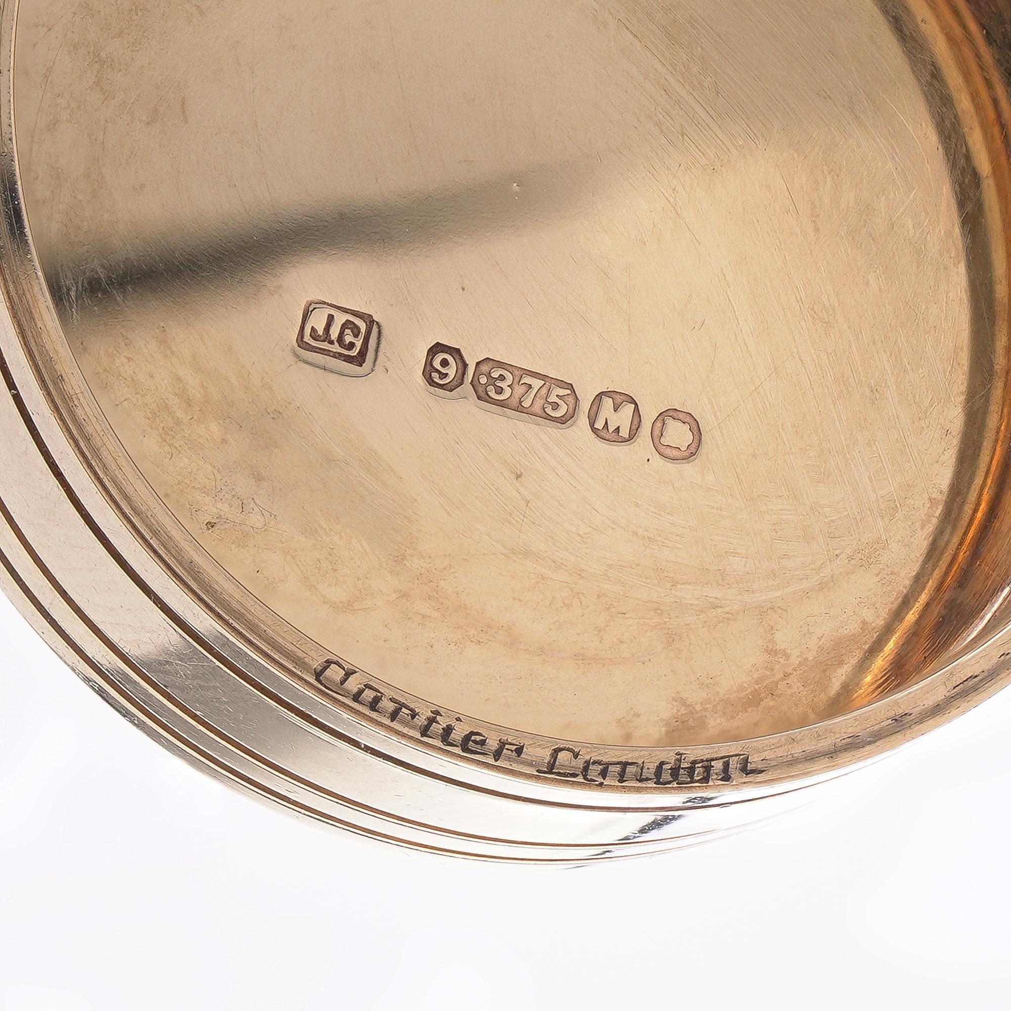 Metà XX secolo Portapillole d'epoca Cartier in oro 9kt e rubino, Londra 1947 in vendita