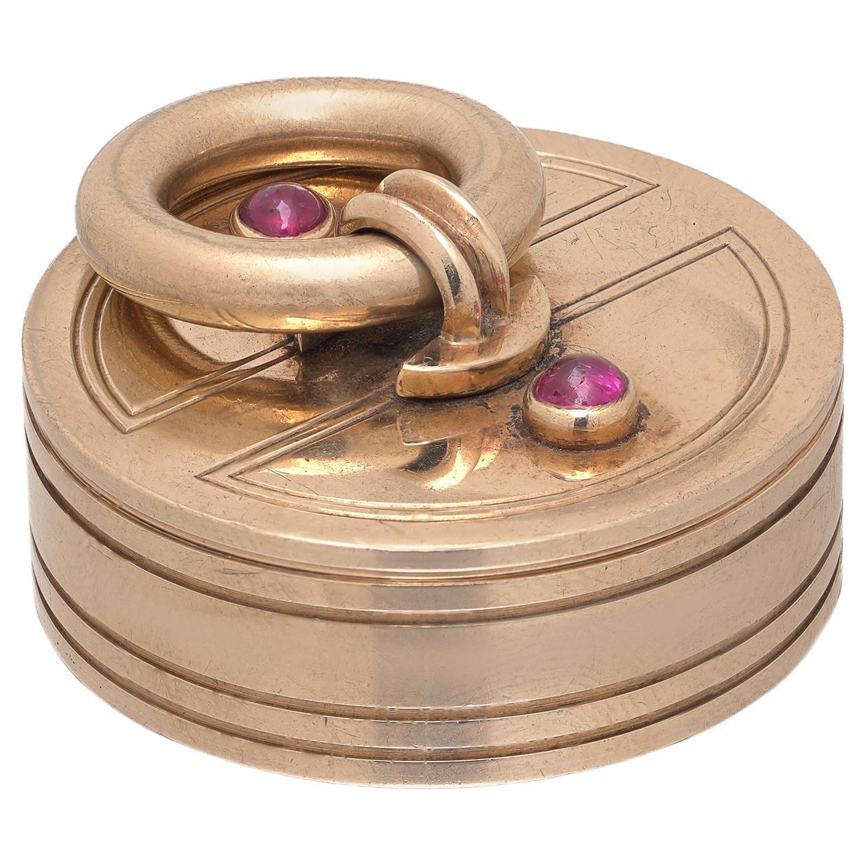 Portapillole d'epoca Cartier in oro 9kt e rubino, Londra 1947 in vendita