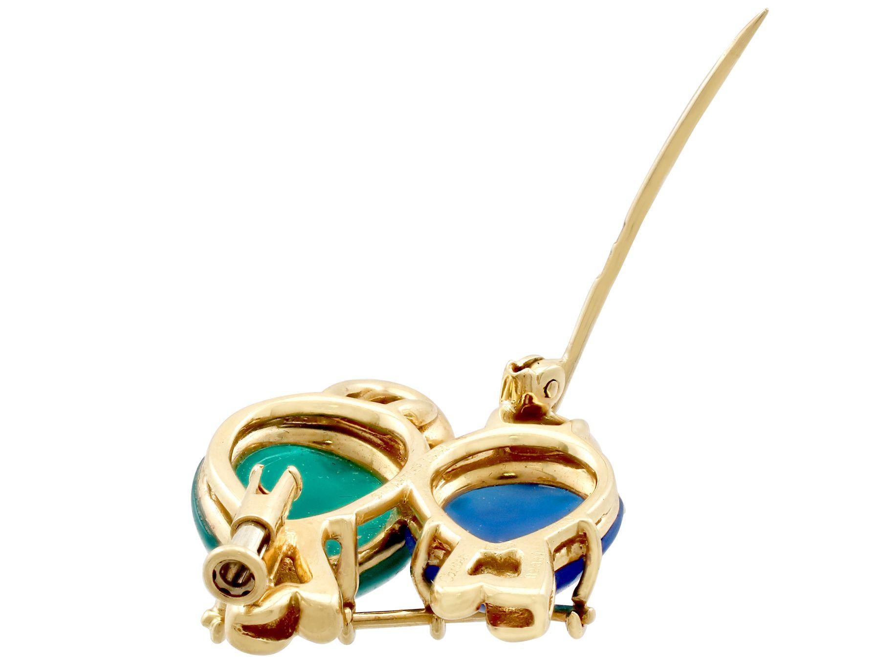 Women's Cartier Vintage Agate and Diamond Yellow Gold Lovebird Brooch For Sale