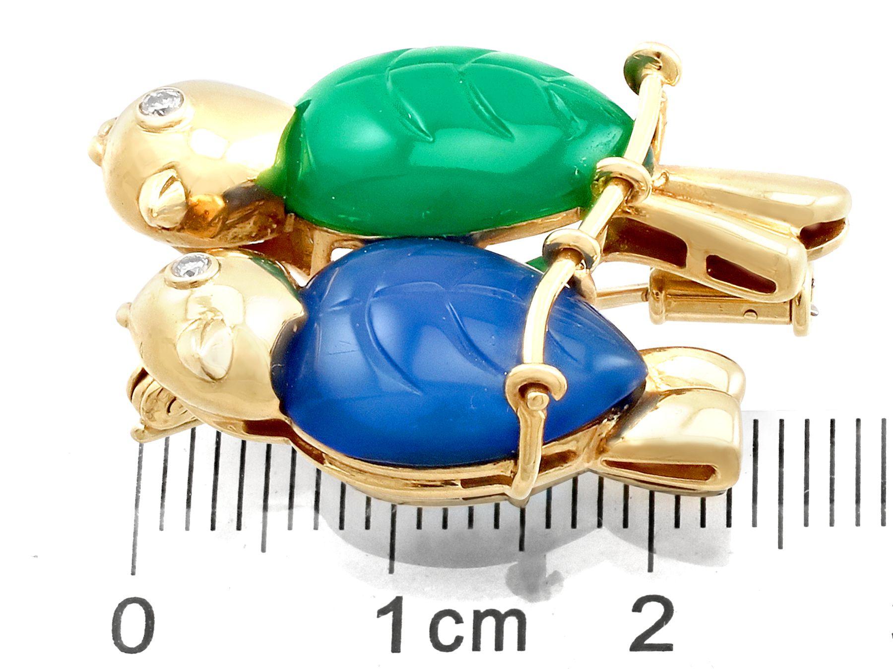 Cartier Vintage Agate and Diamond Yellow Gold Lovebird Brooch For Sale 1