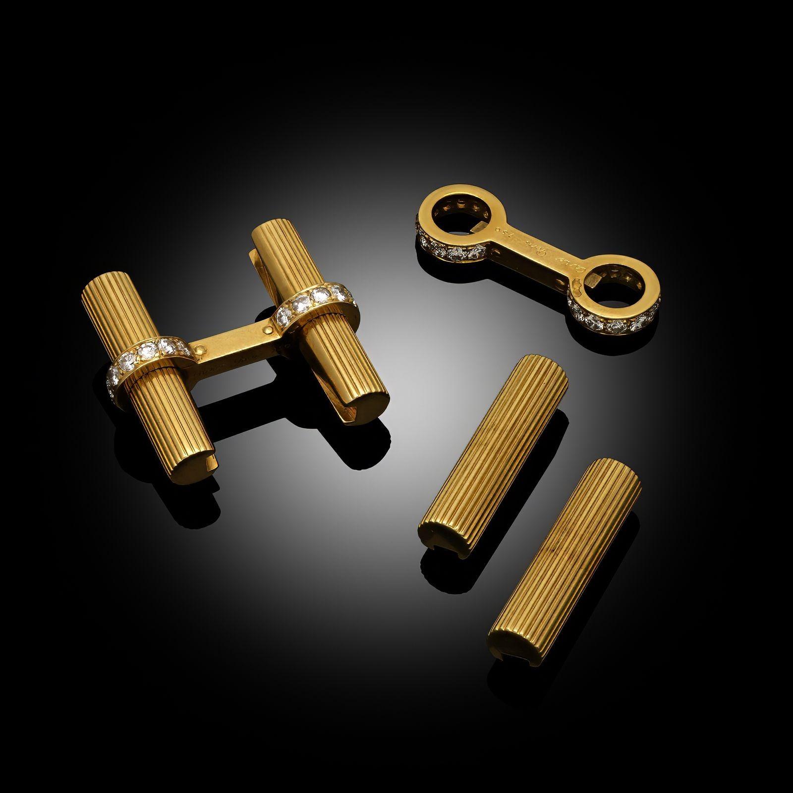 Taille brillant Boutons de manchette Cartier en or jaune 18ct et diamants, circa 1970 en vente