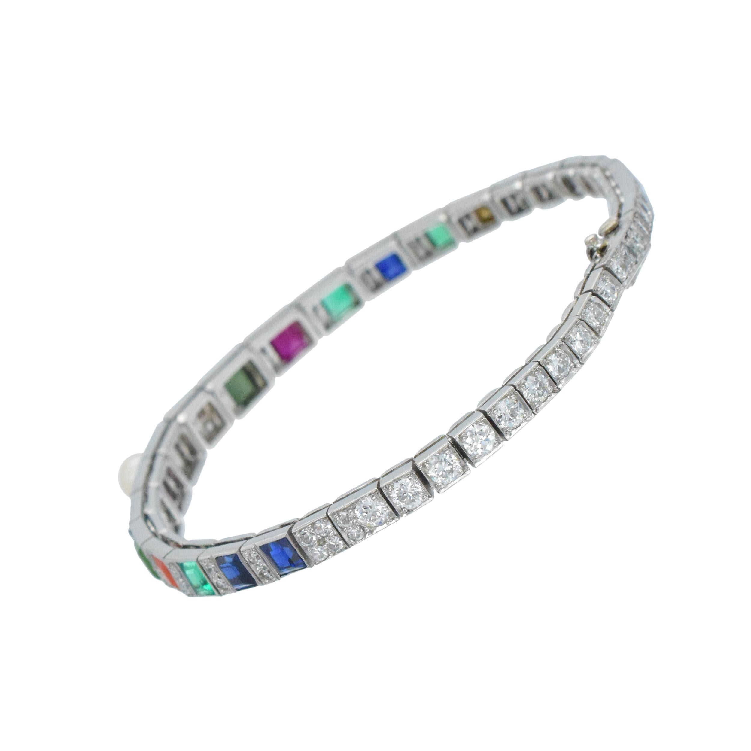 CARTIER Bracelet Vintage en diamant, pierres précieuses et perles en platine. en vente 1
