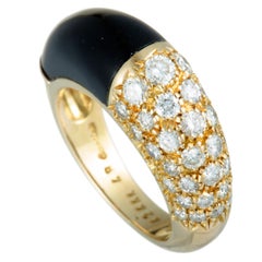 Cartier Vintage Diamonds and Onyx Small Yellow Gold Bombe Ring