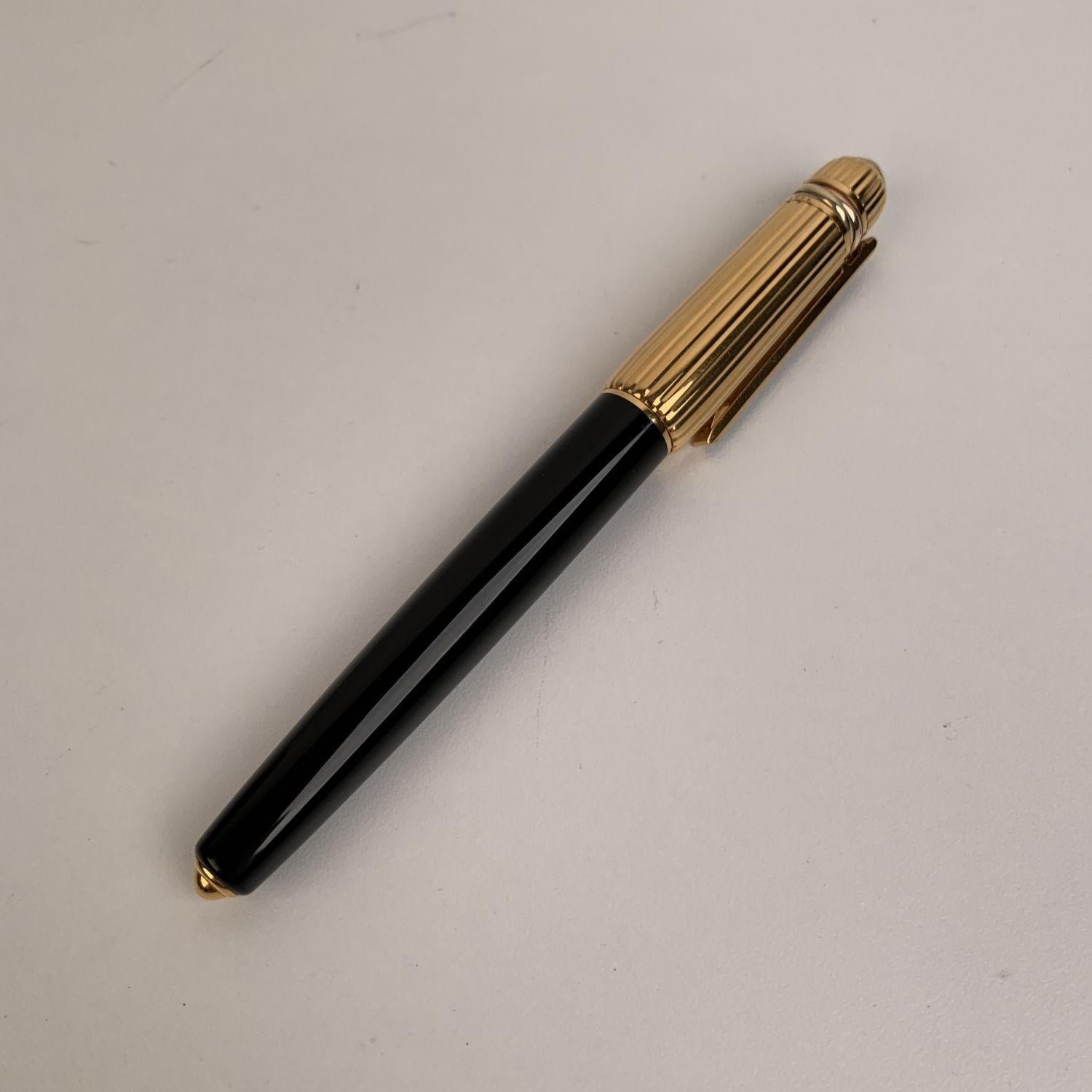 Cartier Vintage Vergoldeter und schwarzer Lack Pasha-Brunnenstift (Schwarz)